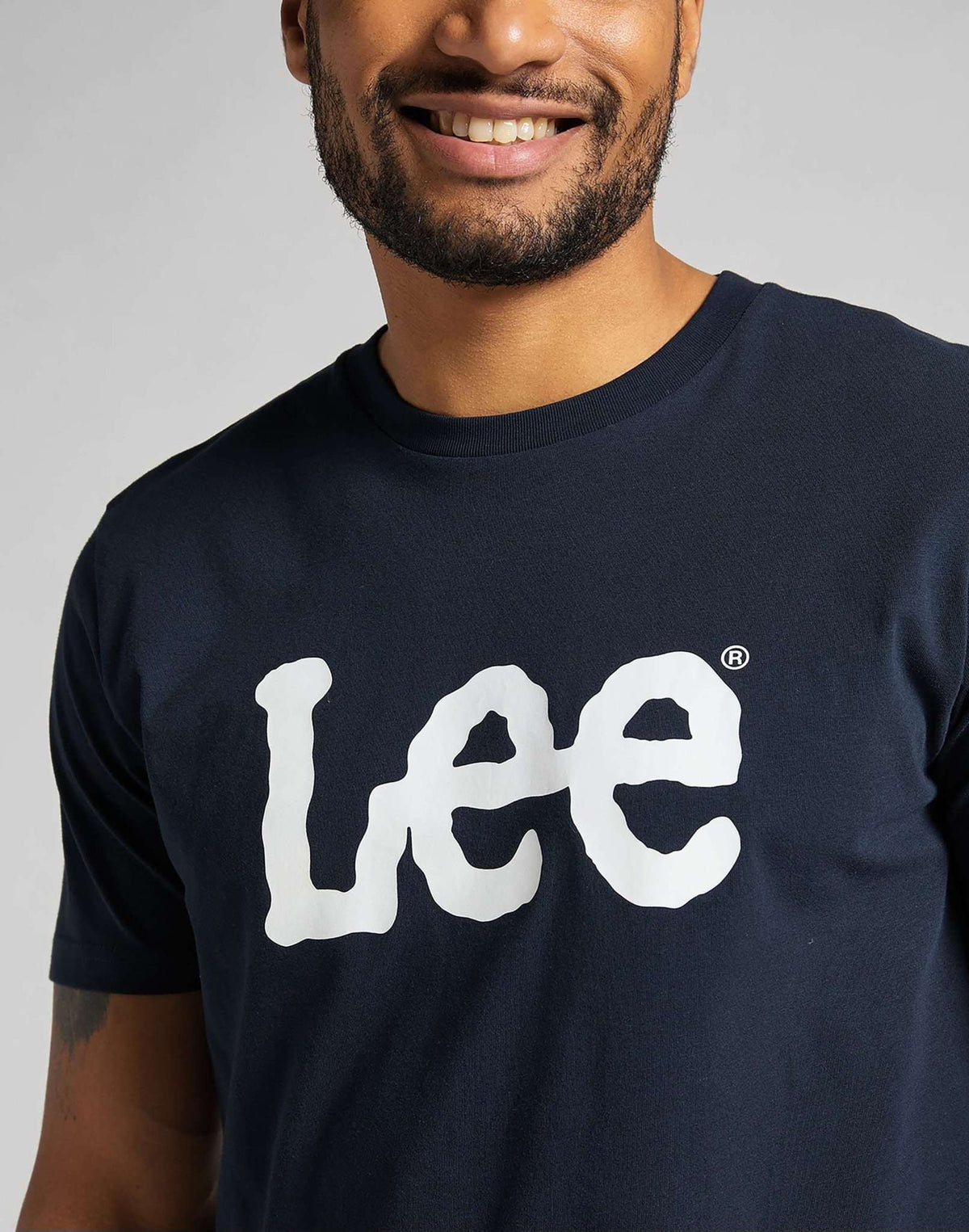 Wobbly Logo Tee in Navy