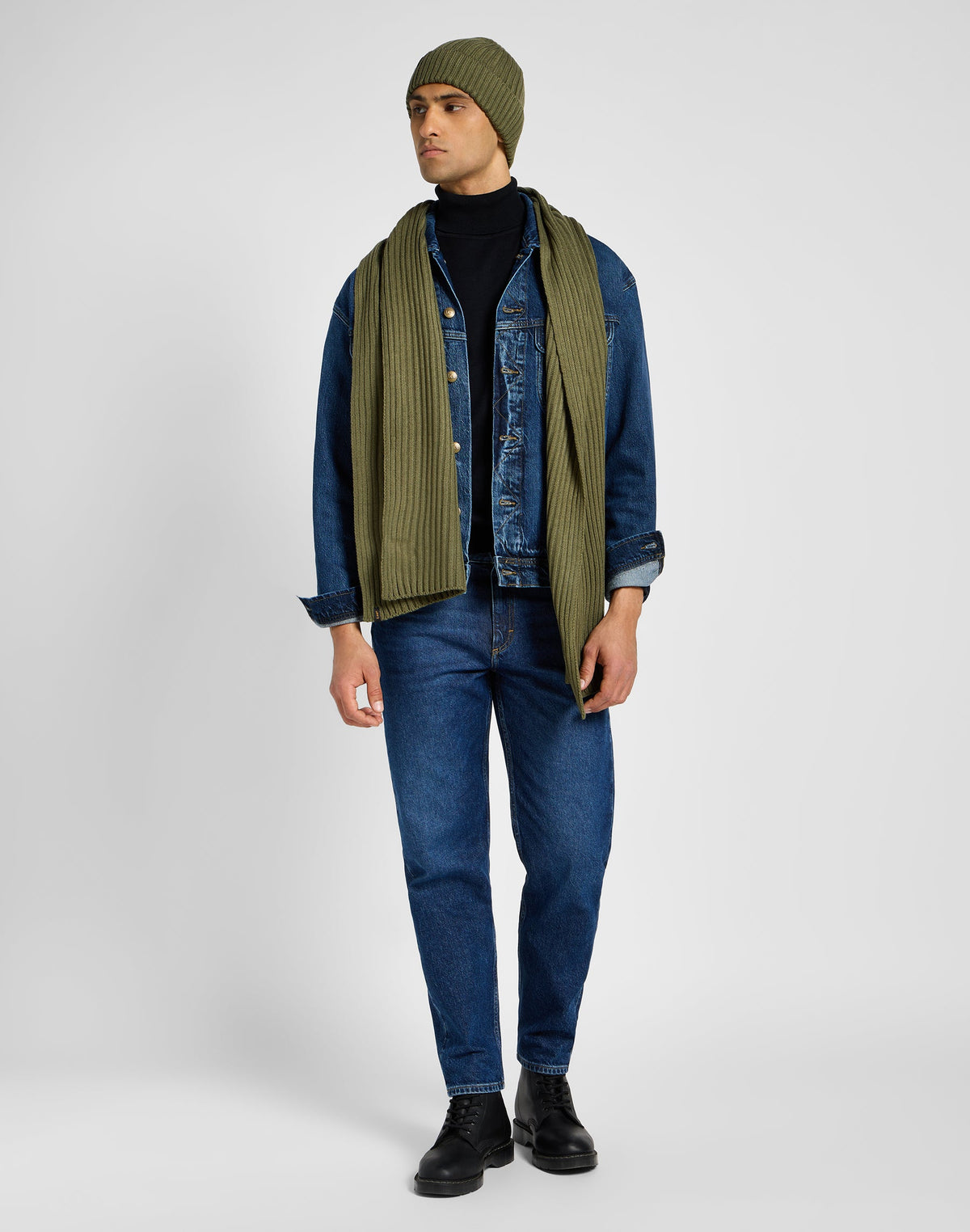 Turtle Neck in Black