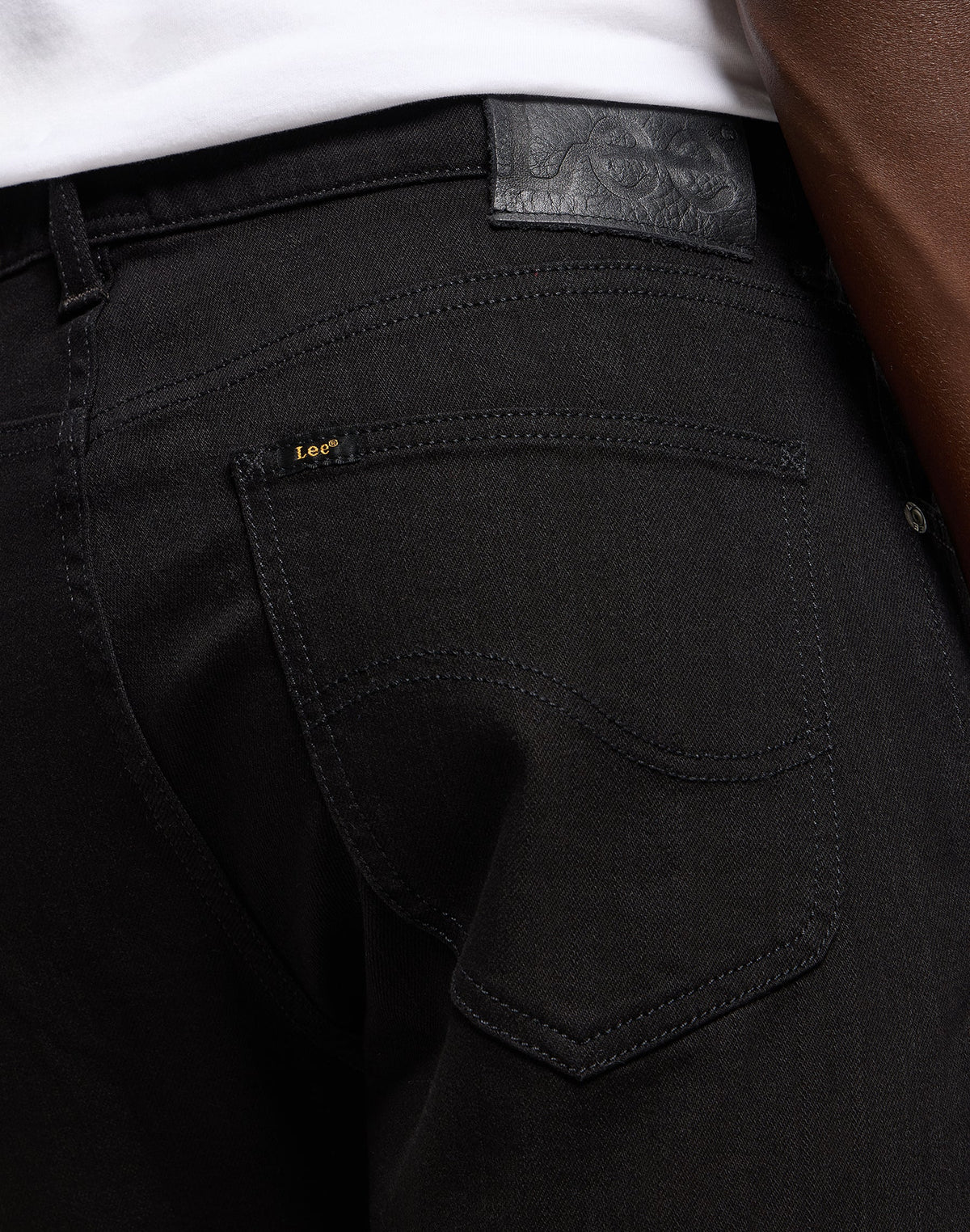 West in Clean Black