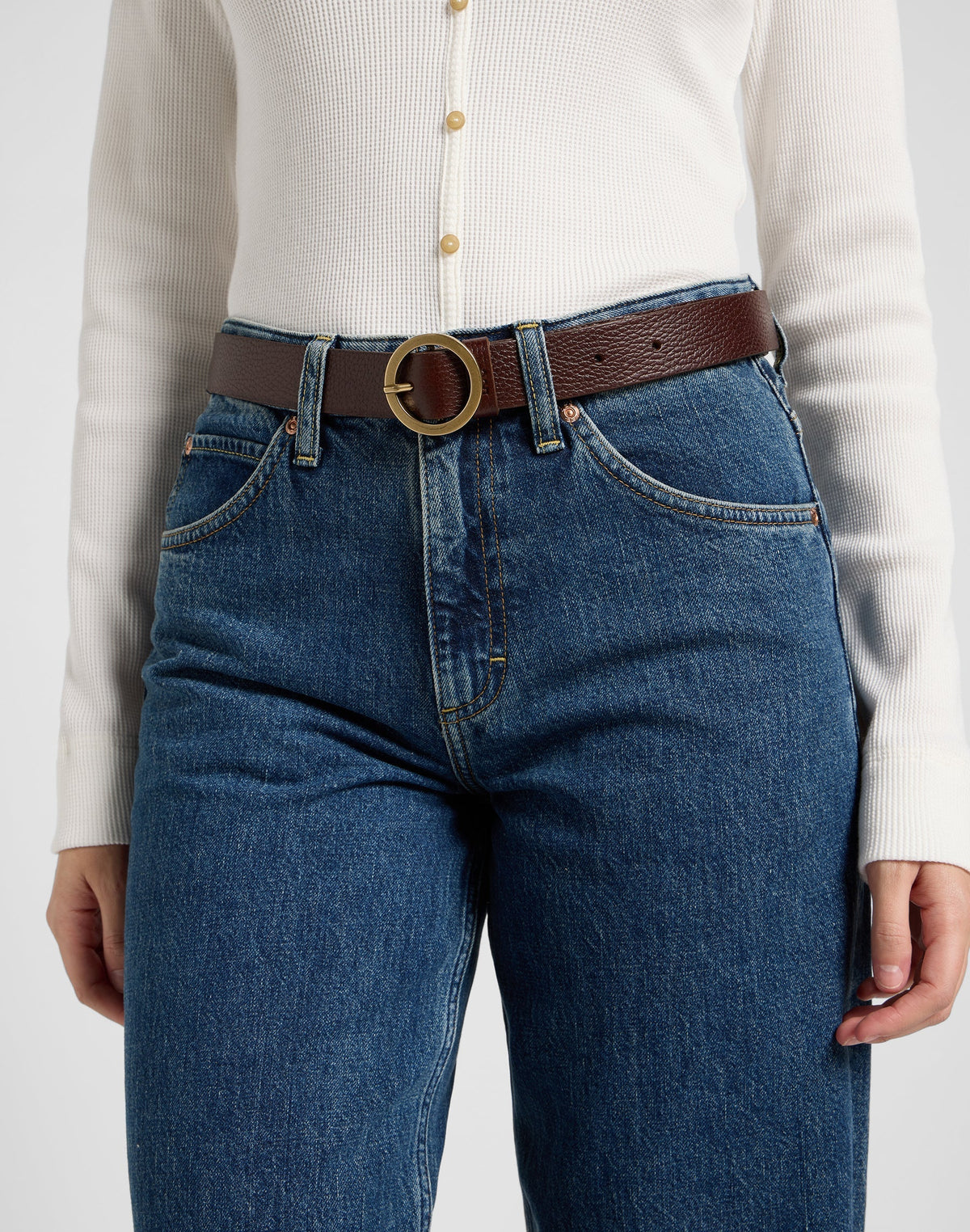 Round Buckle Belt in Dark Brown