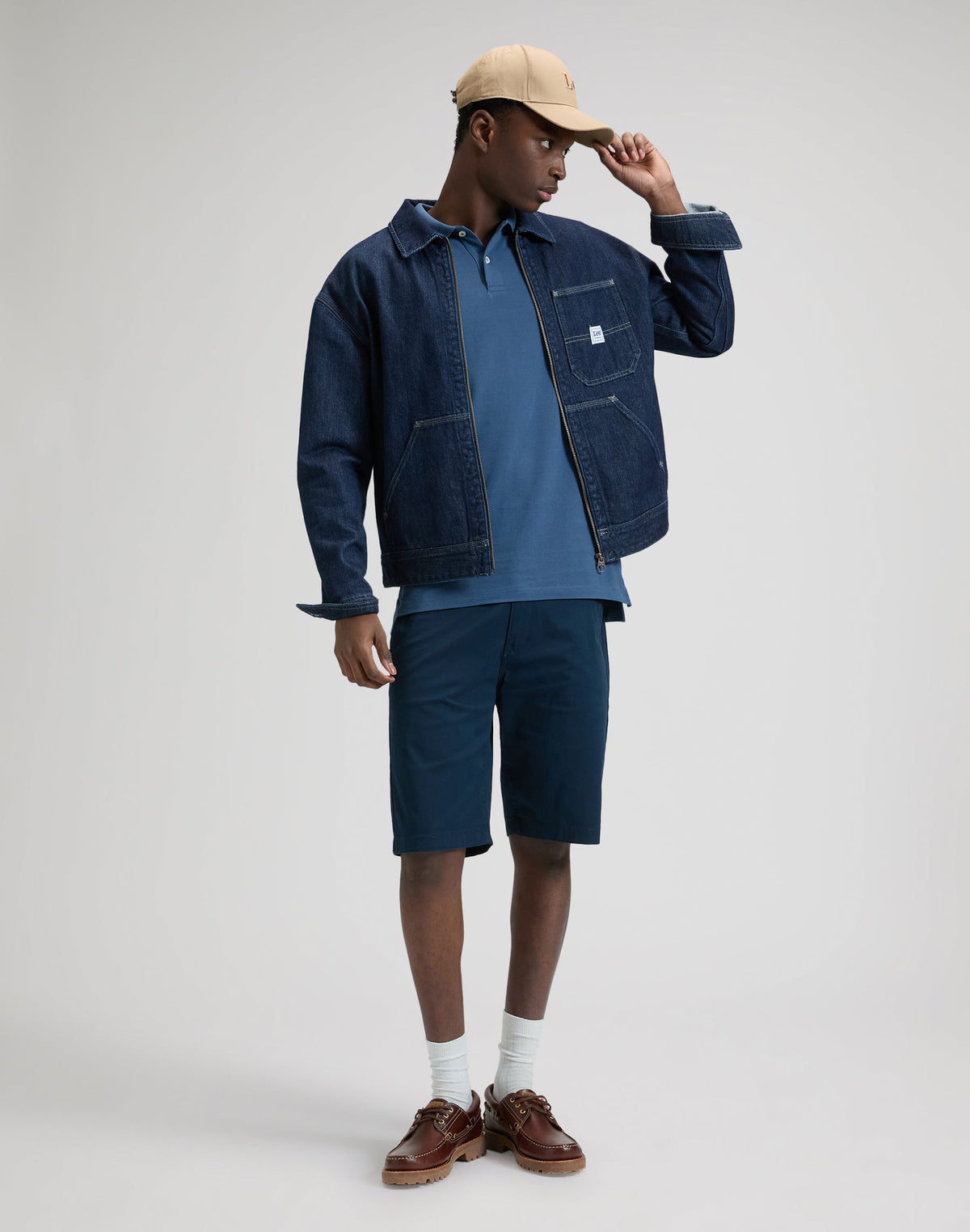 Regular Chino Short in Rivet Navy