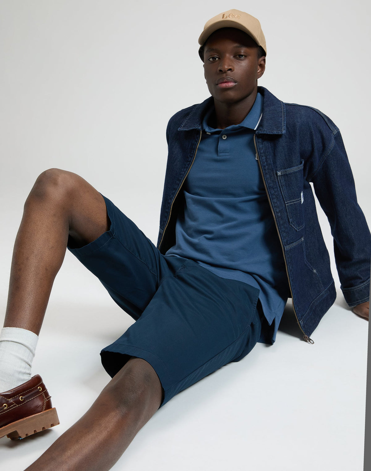 Regular Chino Short in Rivet Navy