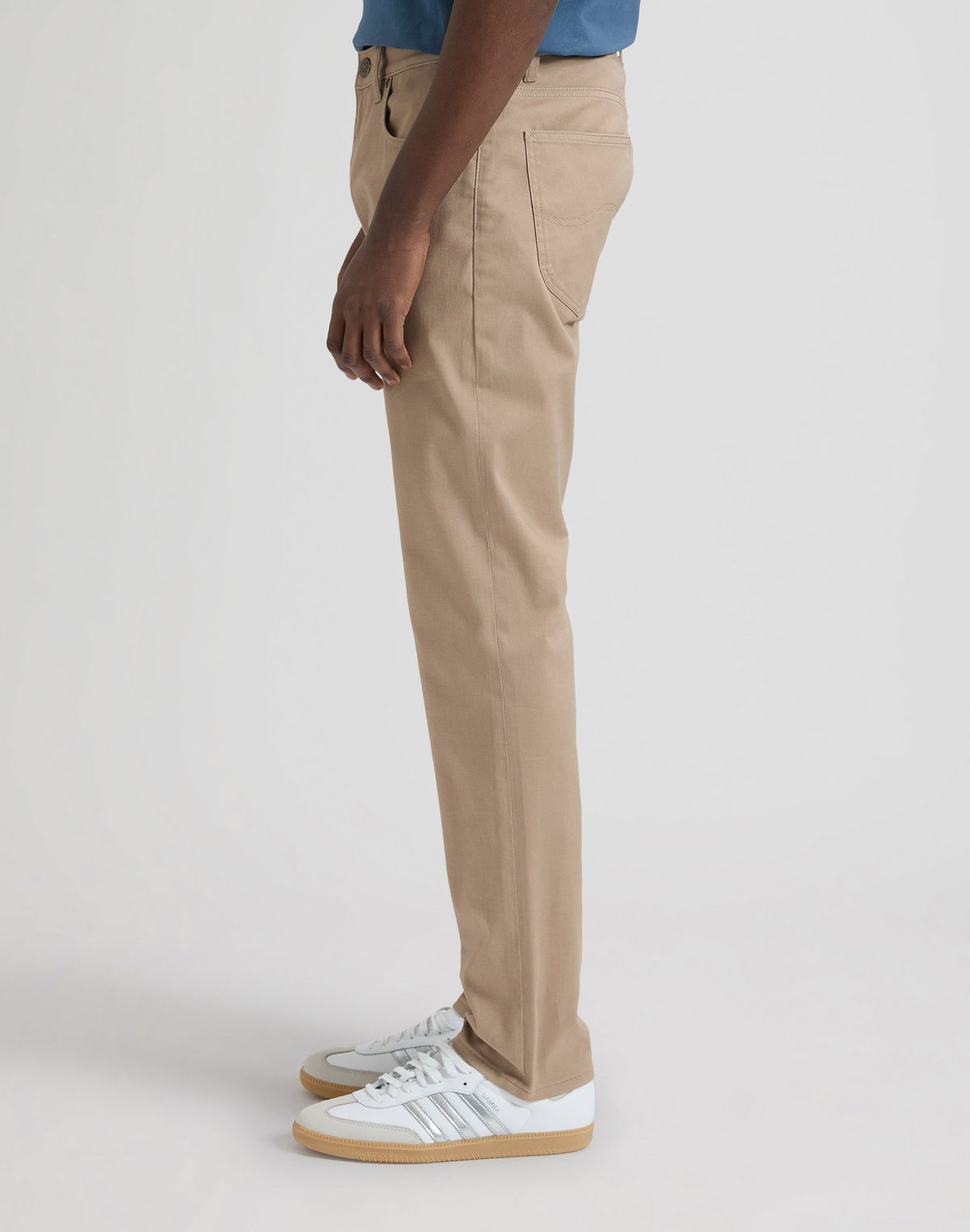 Daren in Dark Taupe
