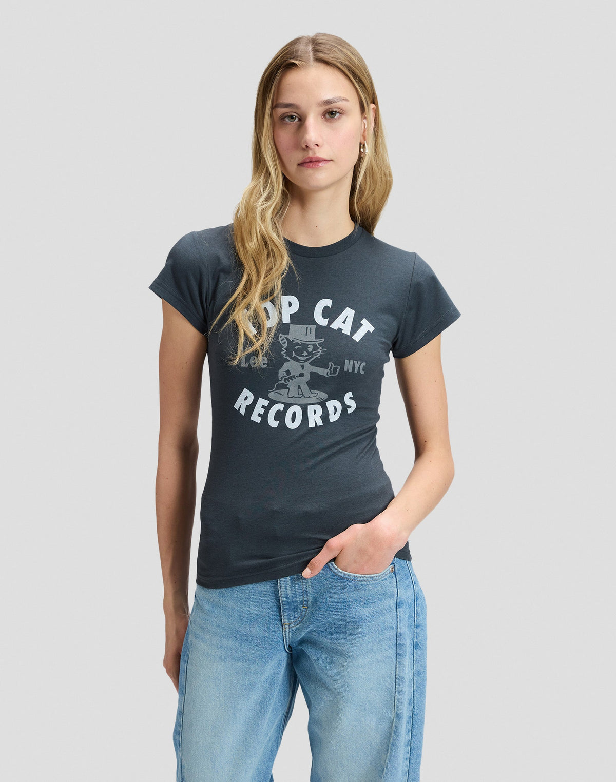 T-Shirt Record in Washed Black