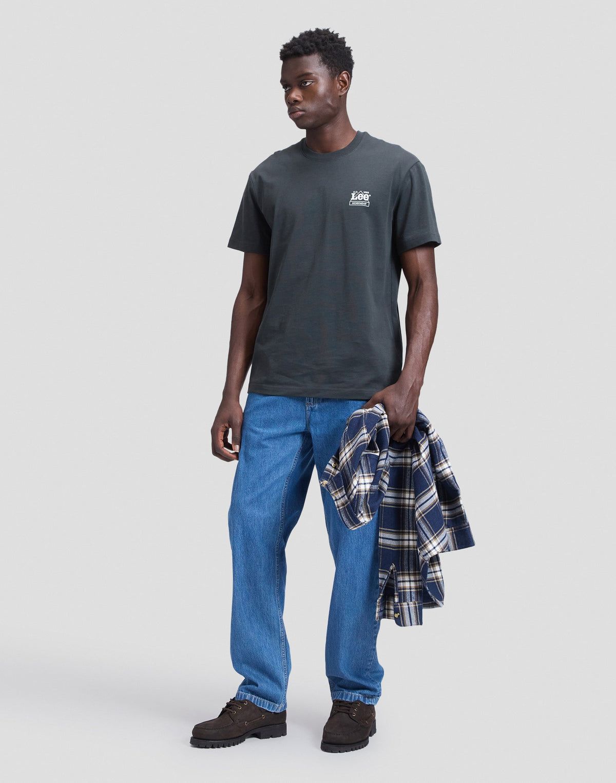 T-Shirt Workwear Crew in Washed Black