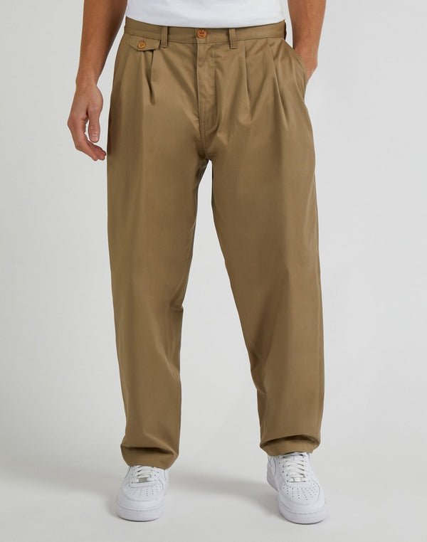 Double pleated fashion chinos