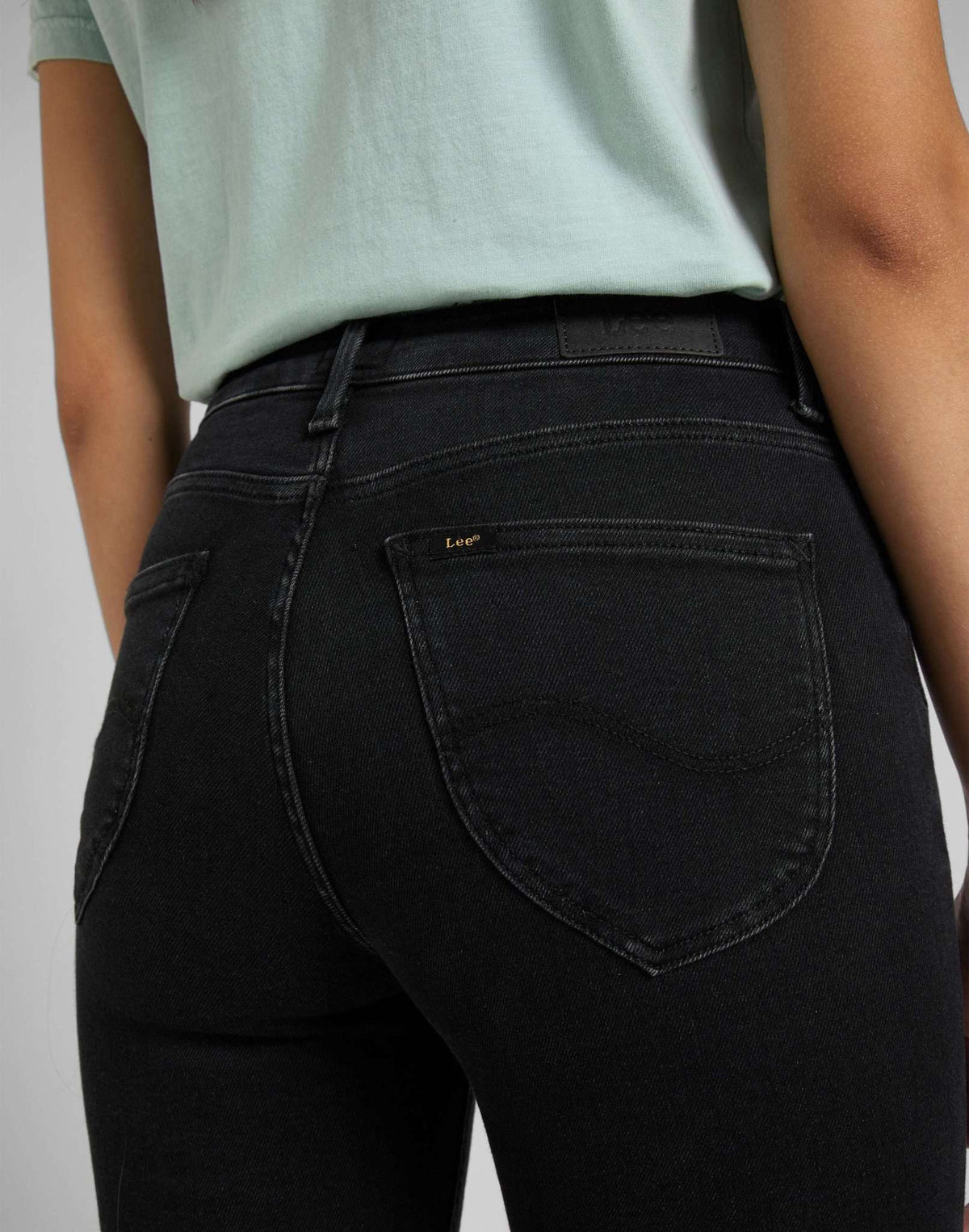 Foreverfit in Black Avery - LEE Schweiz