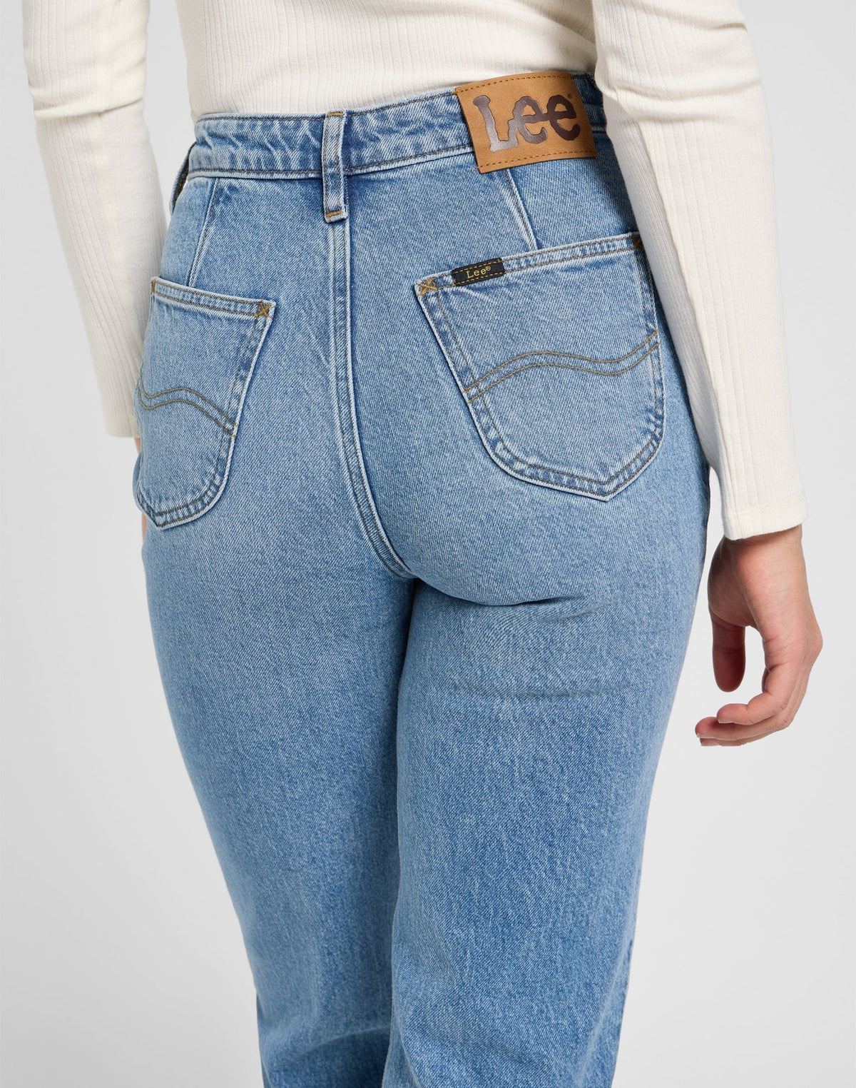 June in Calm Seas - LEE Schweiz