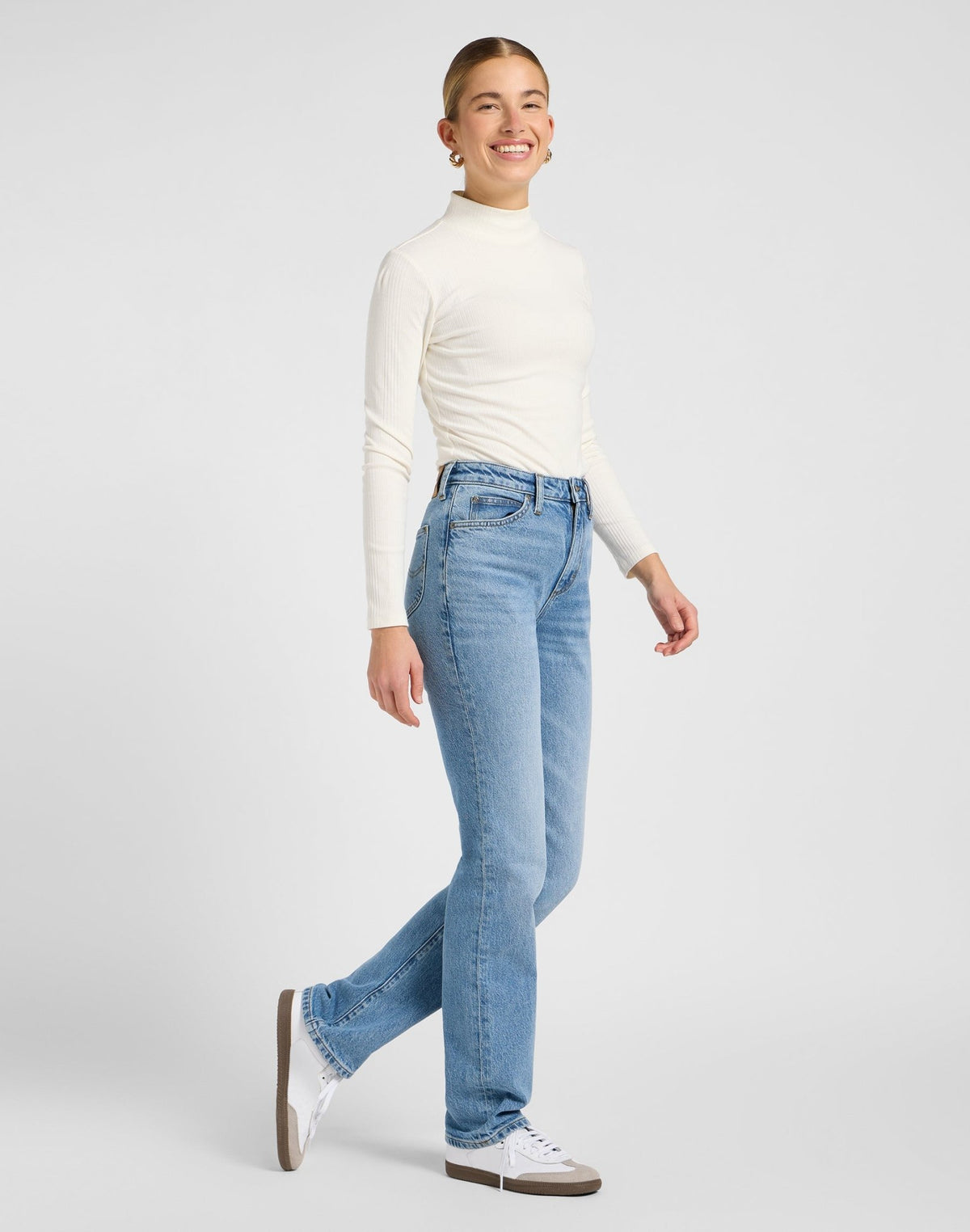 June in Calm Seas - LEE Schweiz