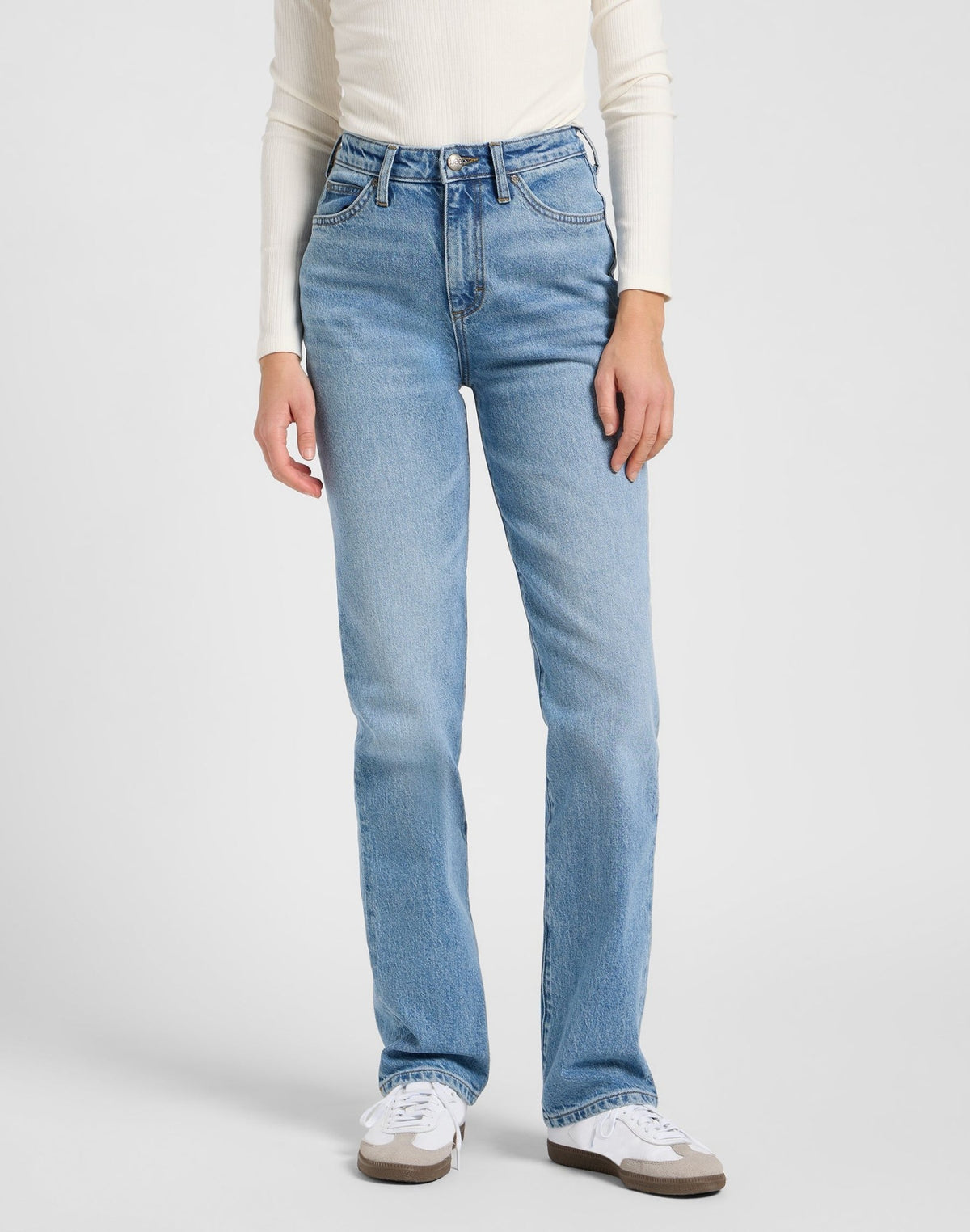 June in Calm Seas - LEE Schweiz