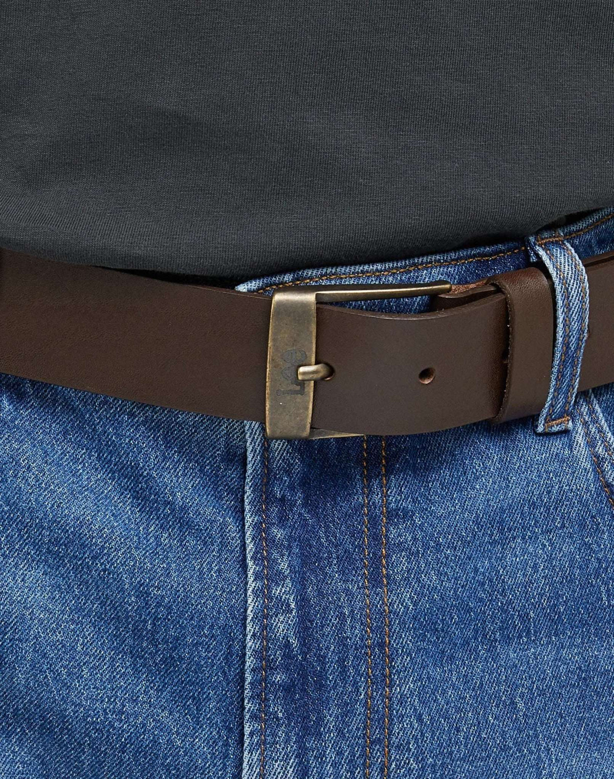 Leather Belt Logo Buckle in Dark Brown - LEE Schweiz