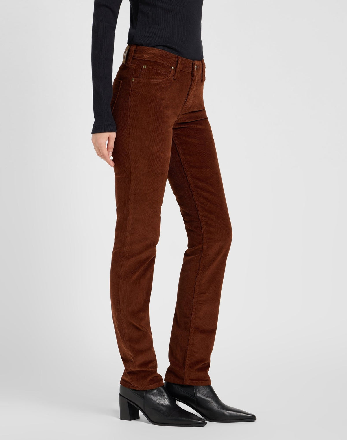 Marion in Luxe Brown - LEE Schweiz