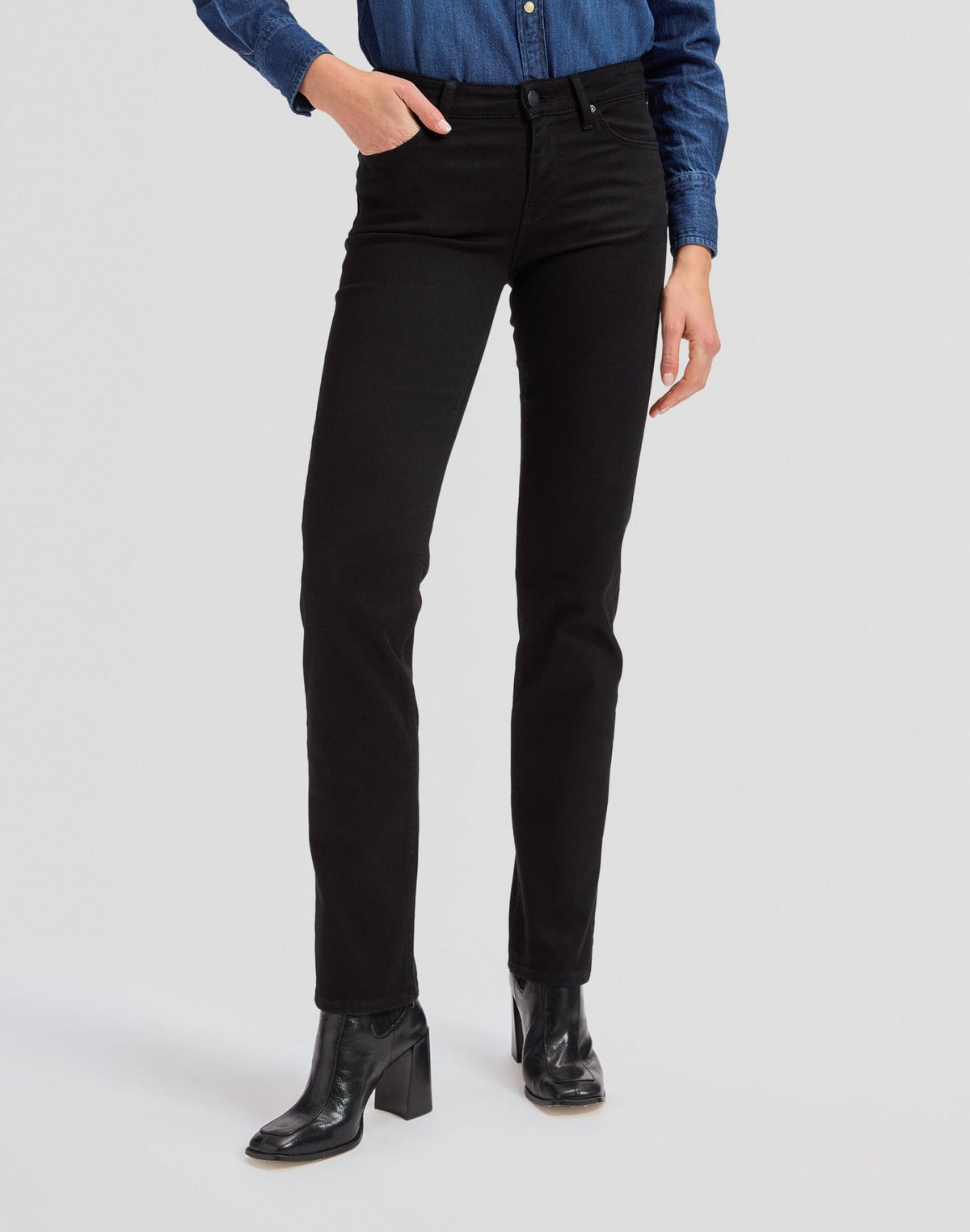 Marion Straight in Black Rinse - LEE Schweiz