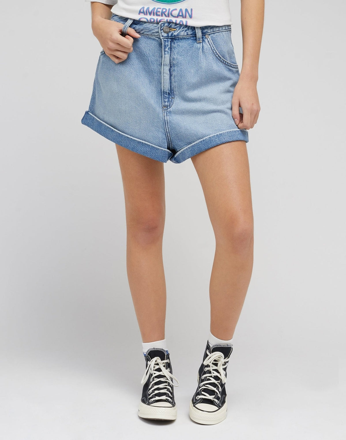 Pleated Short in Frosted Blue - LEE Schweiz