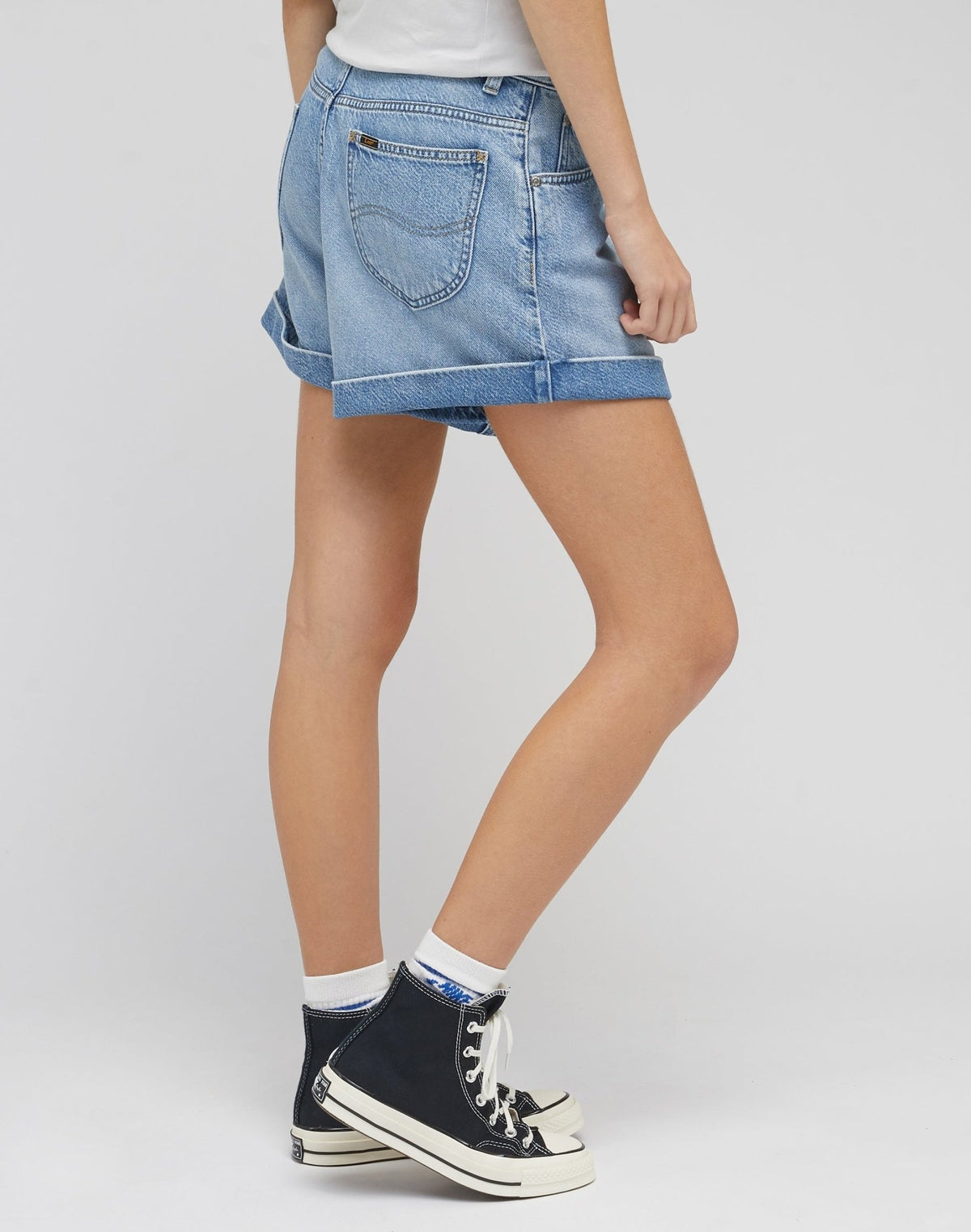 Pleated Short in Frosted Blue - LEE Schweiz
