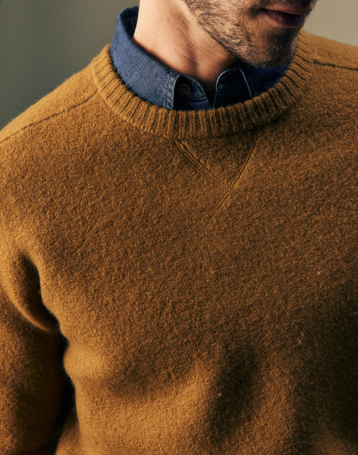 Pullover Boiled Wool in Golden Tobacco - LEE Schweiz