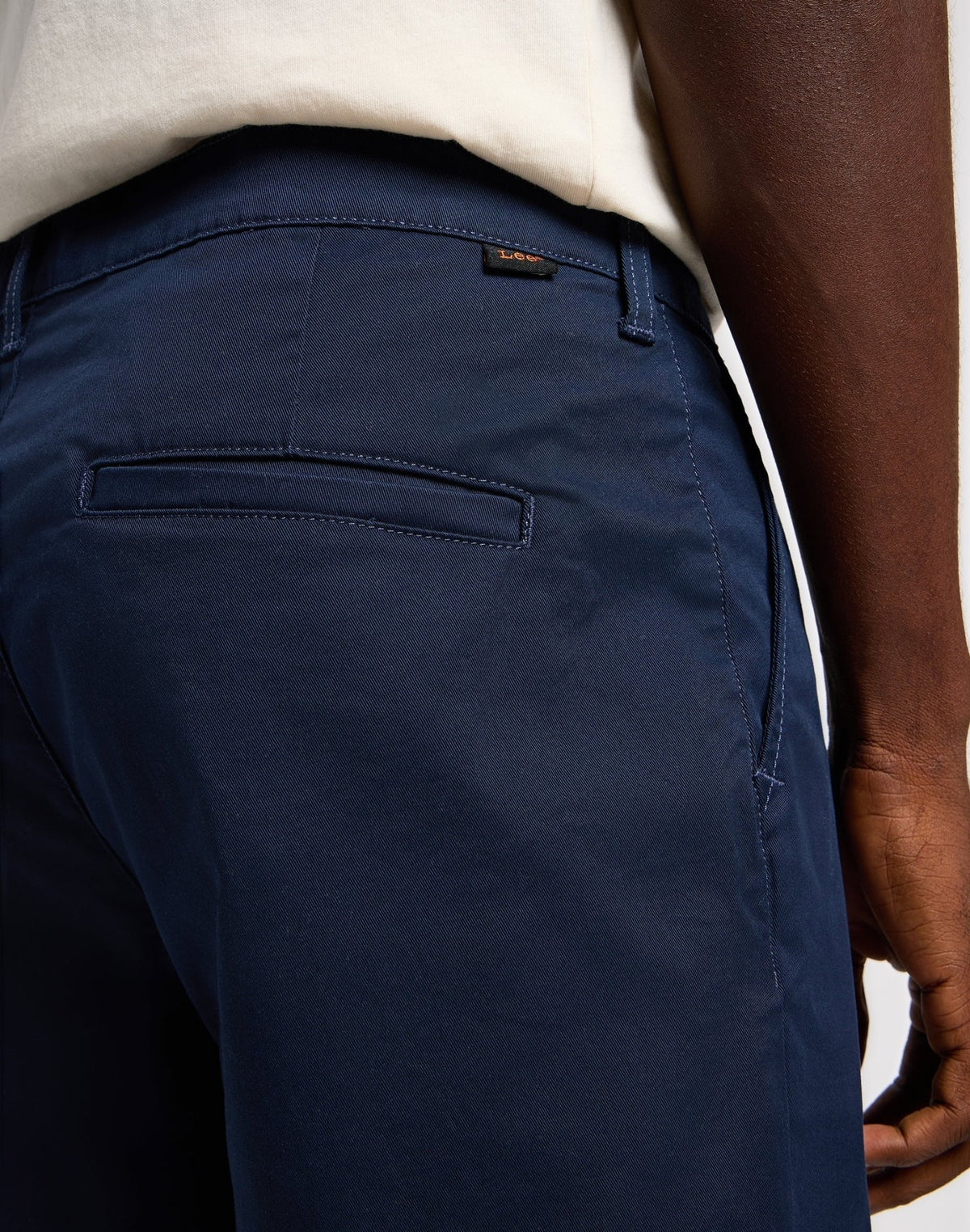 Regular Chino Short in Deep Navy - LEE Schweiz