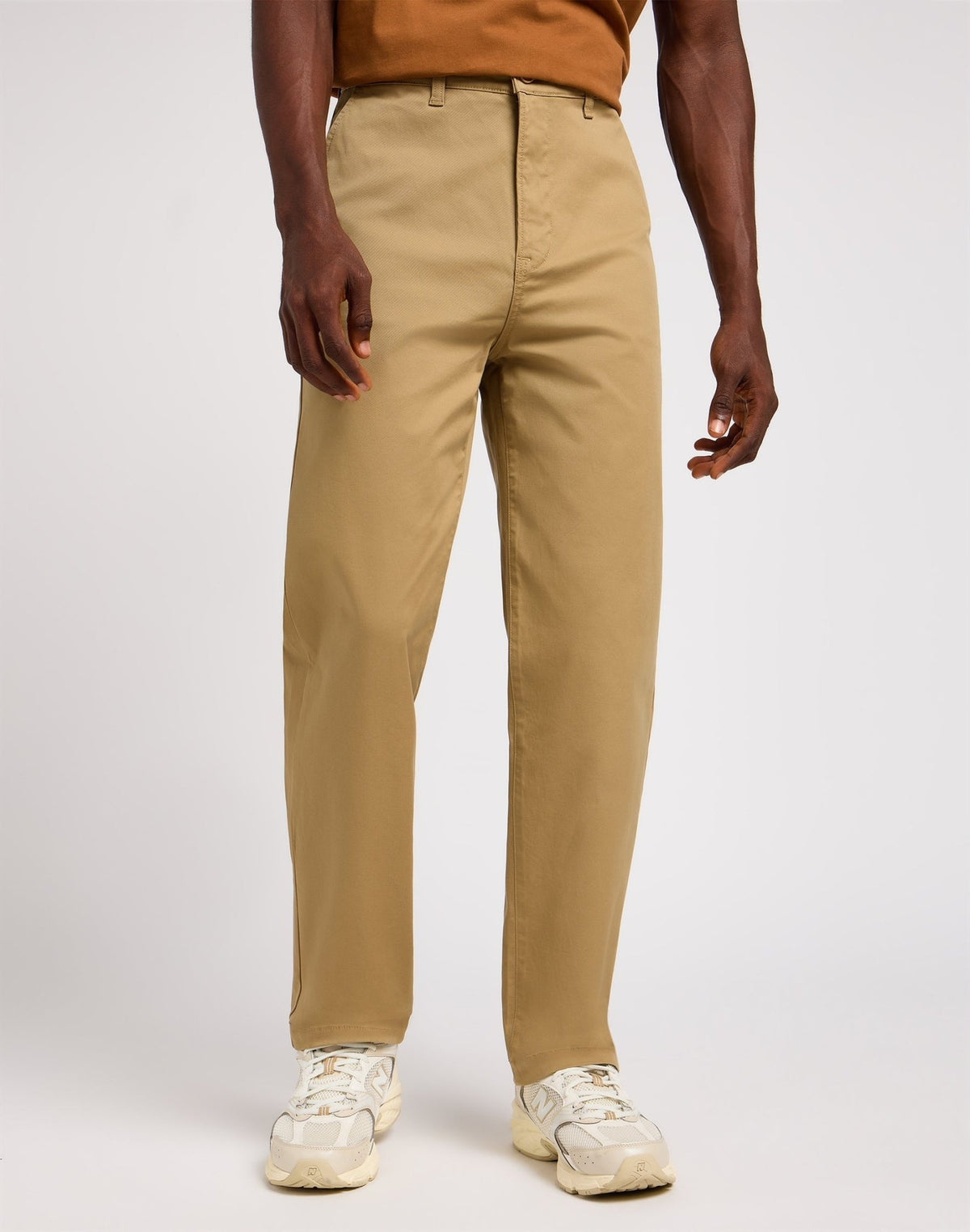 Relaxed Chino Leesures in Clay - LEE Schweiz