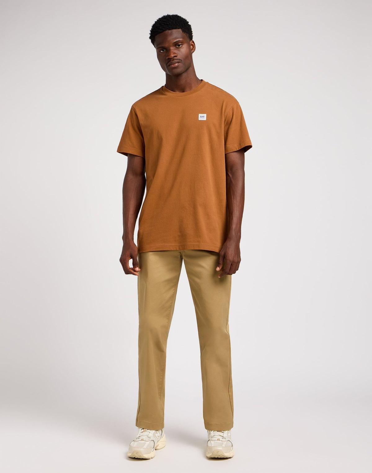 Relaxed Chino Leesures in Clay - LEE Schweiz