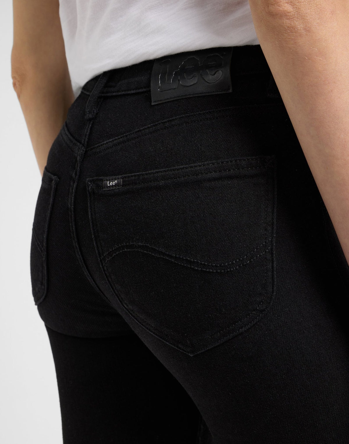 Scarlett High in Black - LEE Schweiz