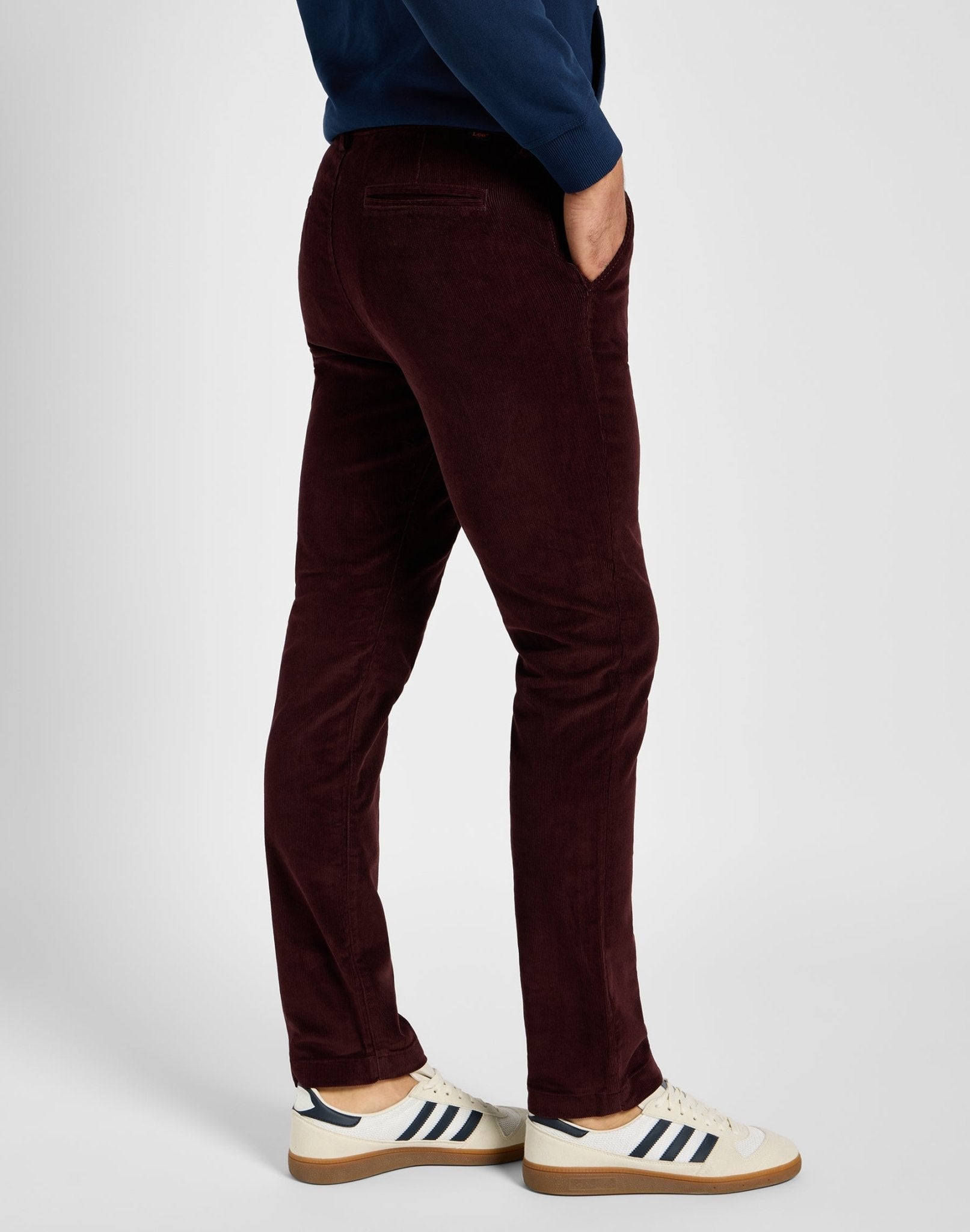 Slim Chino in Velvet Beet