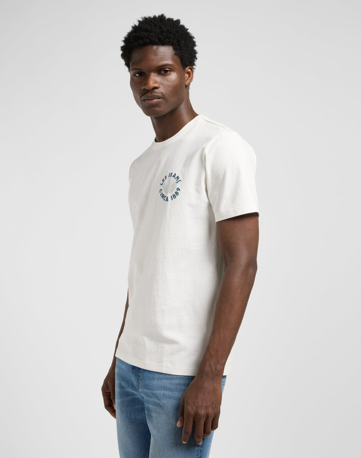 Ss Elevated Ess Logo Tee in Ecru - LEE Schweiz