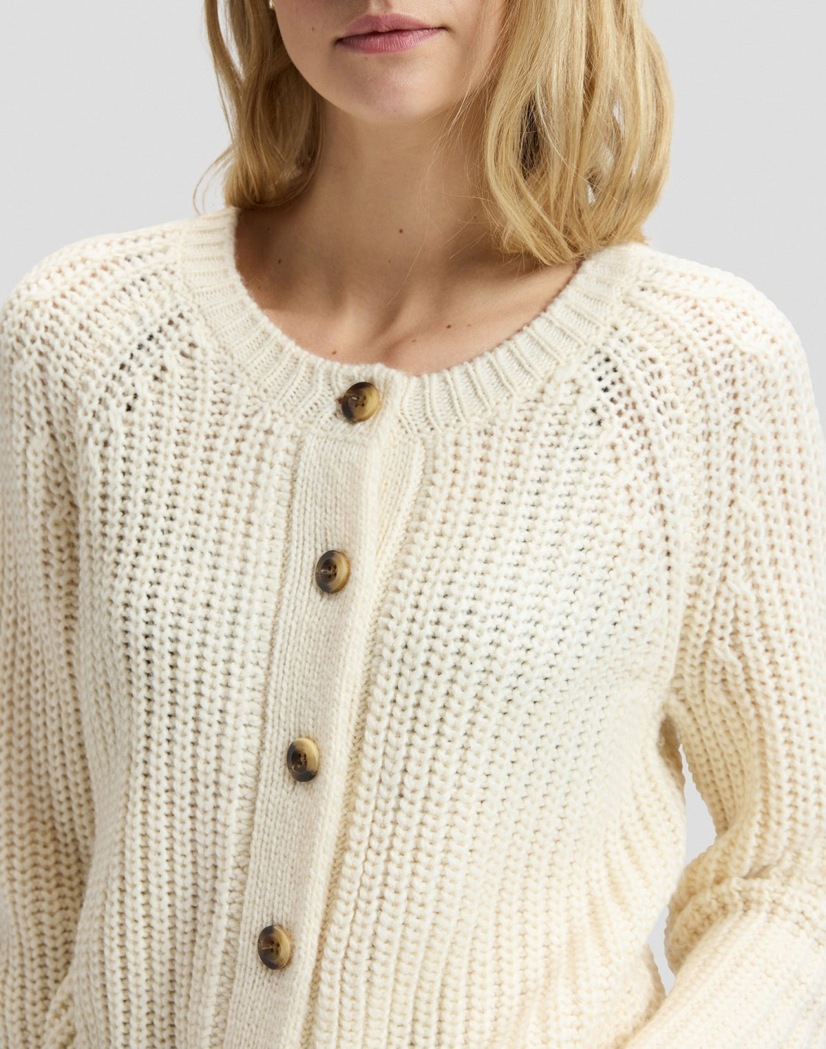 Strickjacke Chunky in Ecru - LEE Schweiz