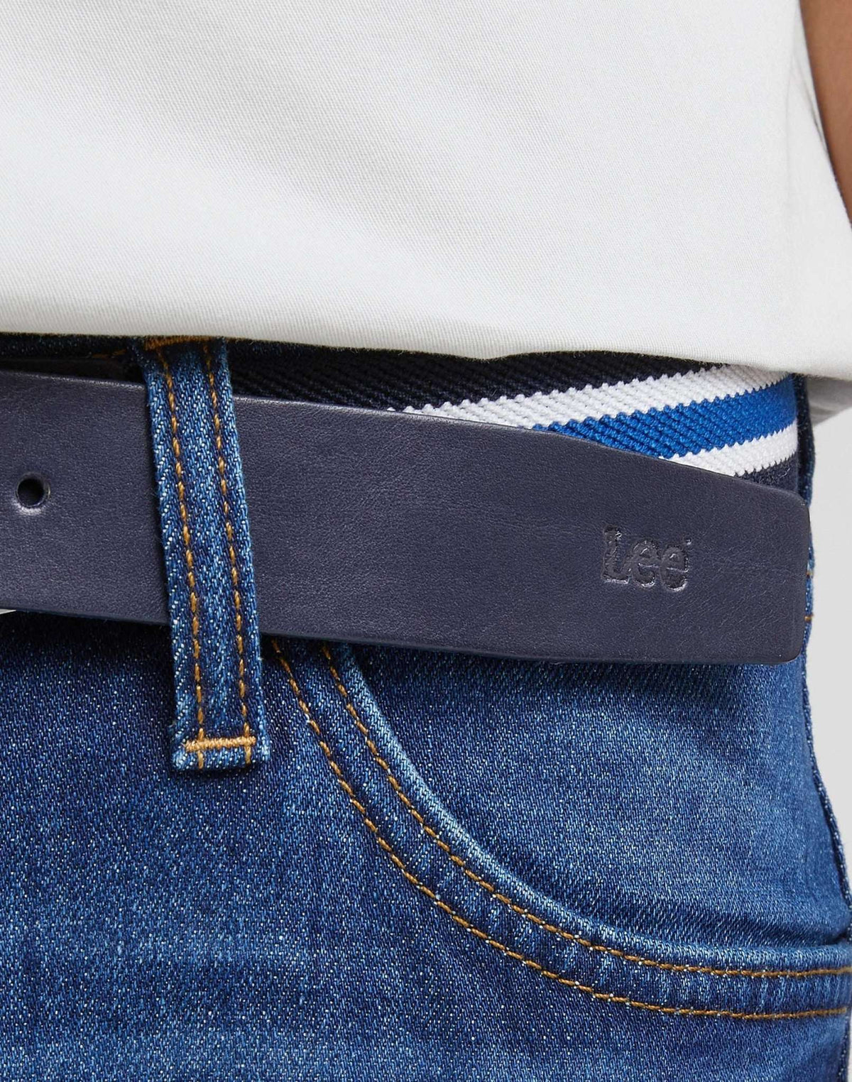 Striped Webbing Belt in Sky Captain - LEE Schweiz