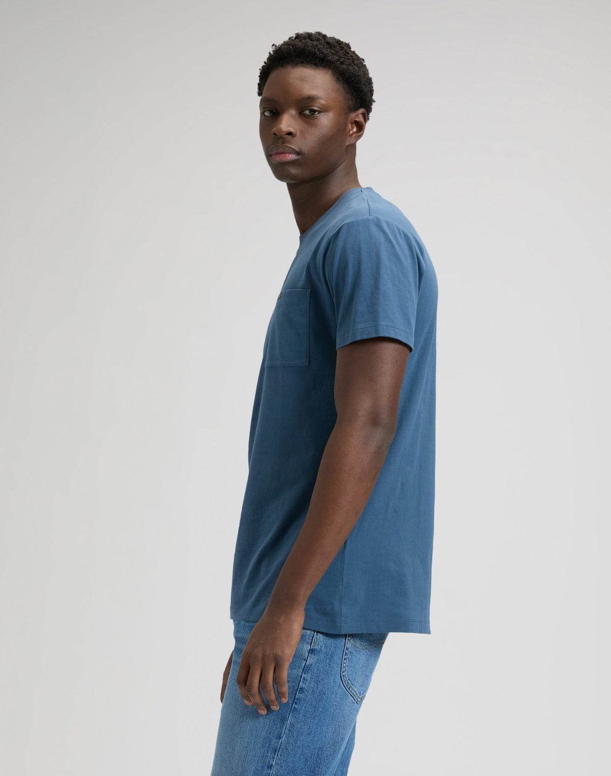 Ultimate Pocket Tee in Academy Blue - LEE Schweiz
