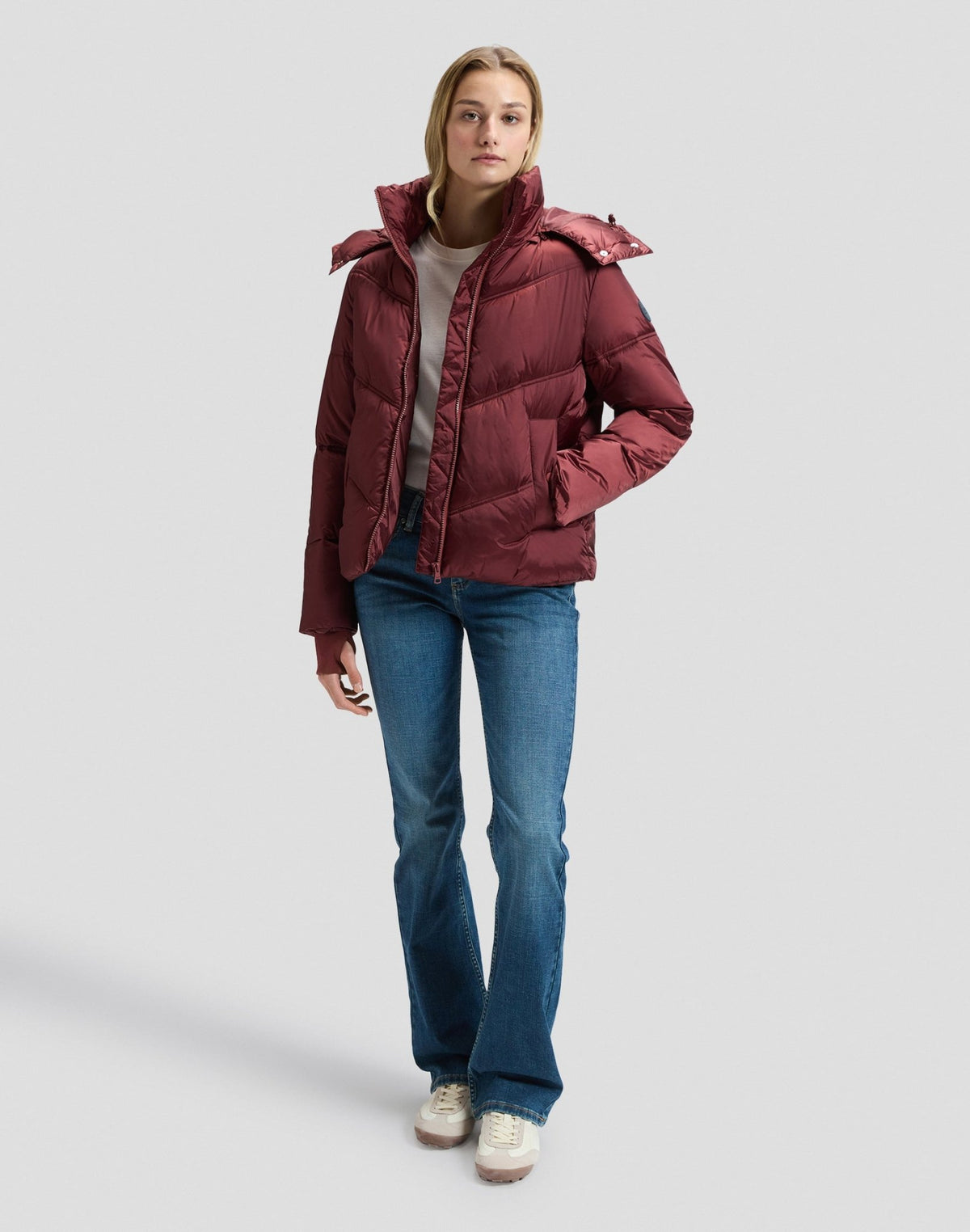 Winterjacke Short Hooded Puffer in Port - LEE Schweiz
