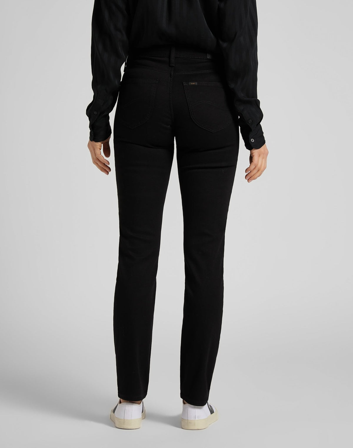 Elly in Black Rinse - LEE Schweiz