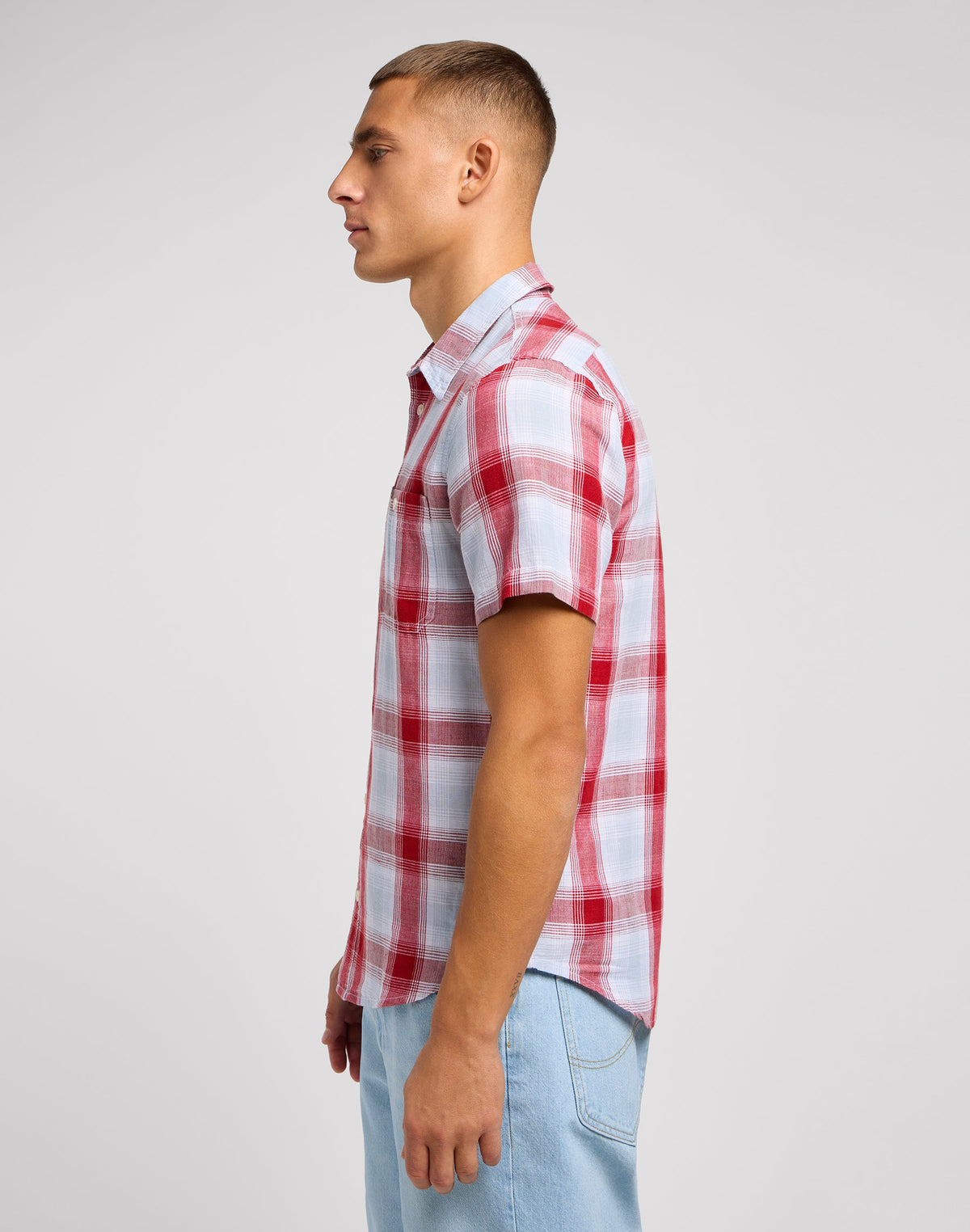 Leesure Shirt in Garnet