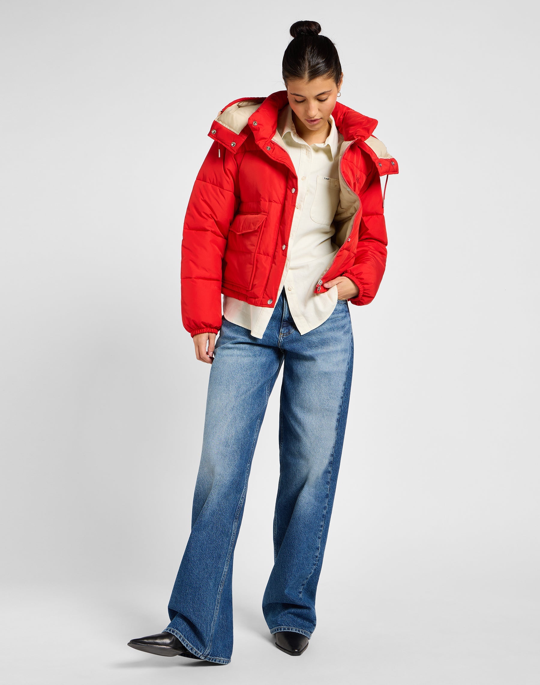 Hooded Short Puffer in True Red