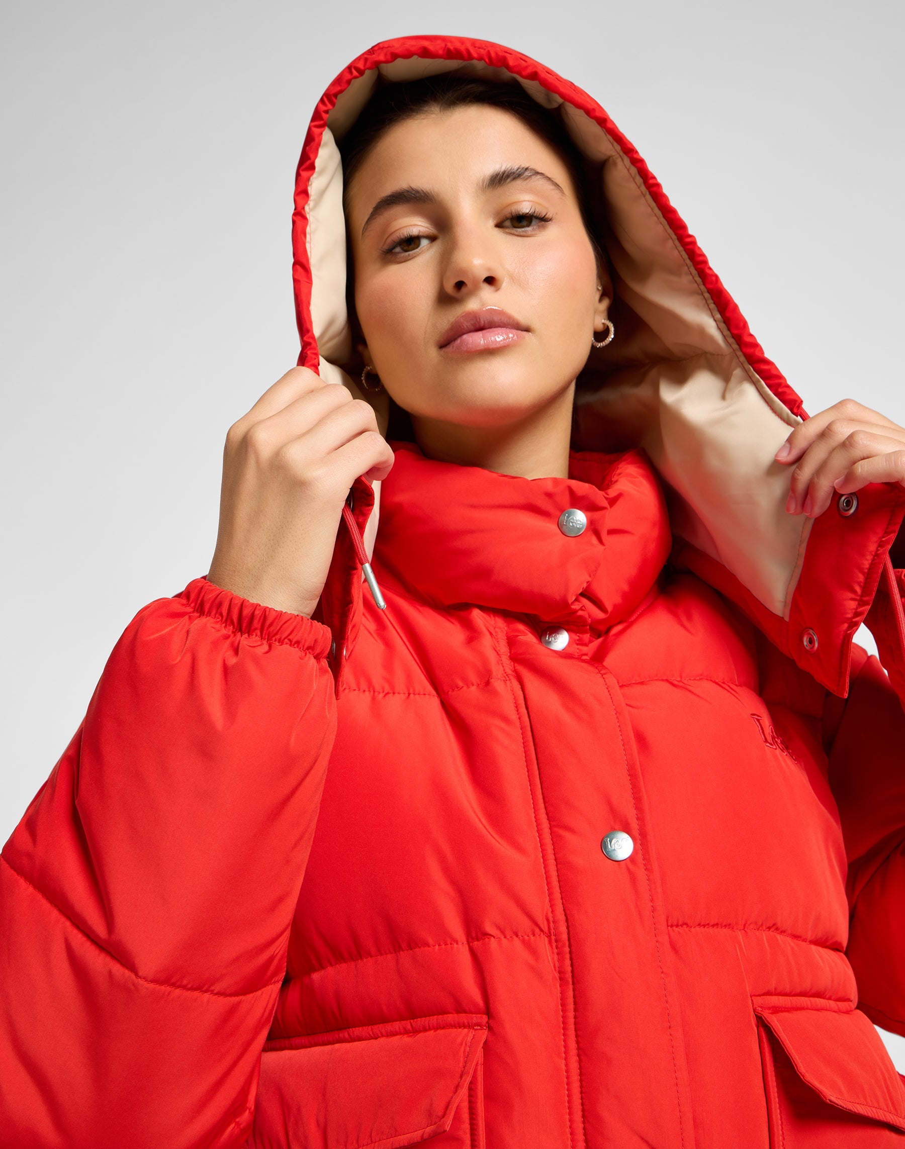 Hooded Short Puffer in True Red