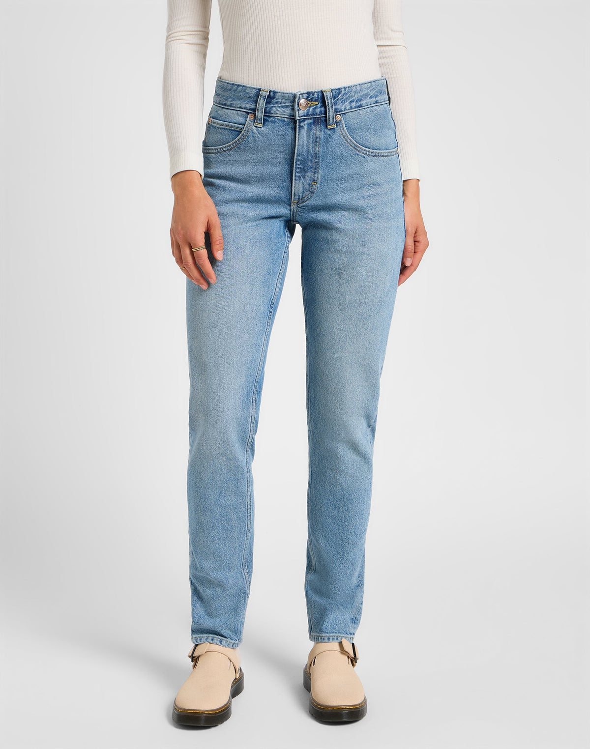 Rider Jeans in Laundry Line