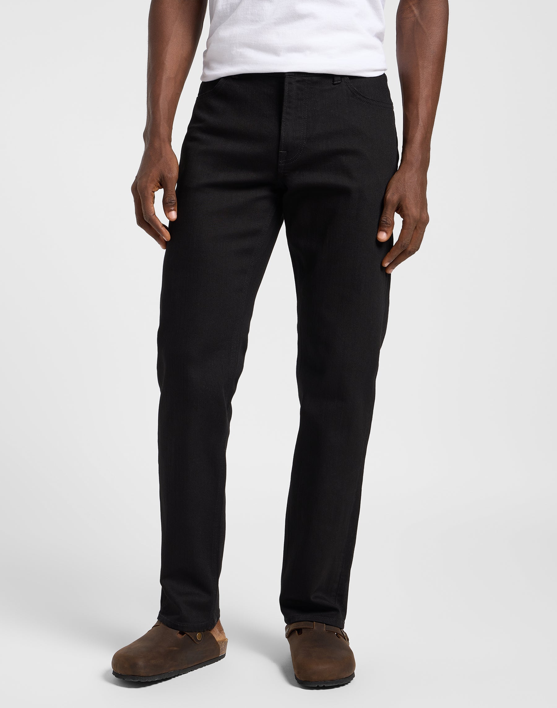 West in Clean Black