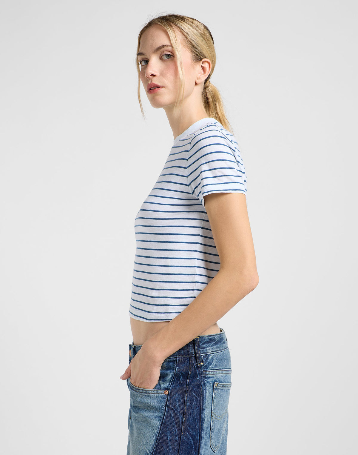 Cropped Tee in White Indigo Stripe