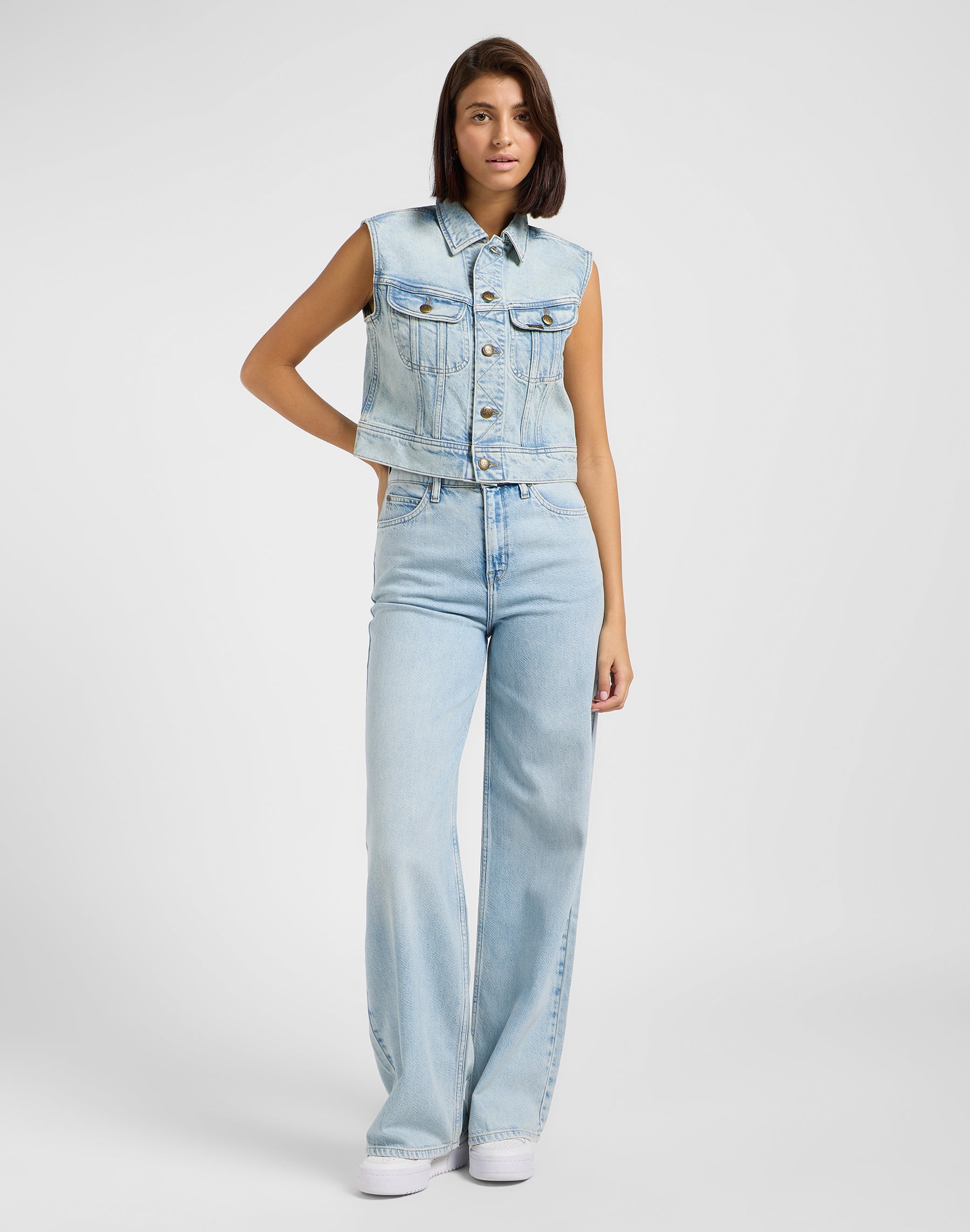 Cropped Rider Vest in Hint Of Rain
