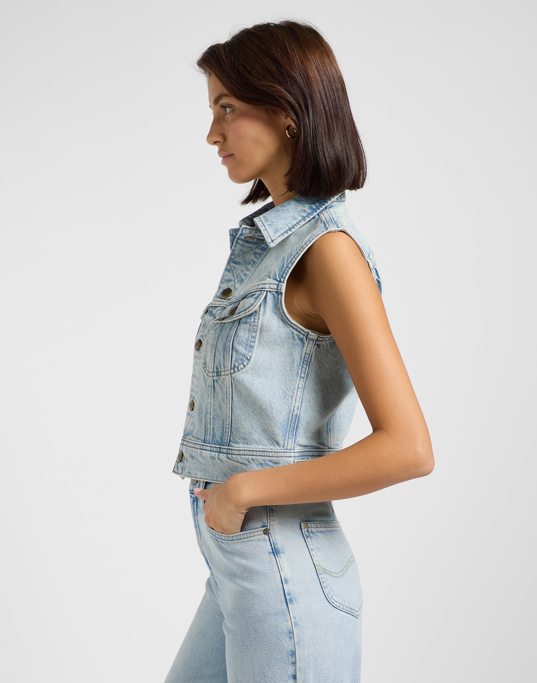 Cropped Rider Vest in Hint Of Rain