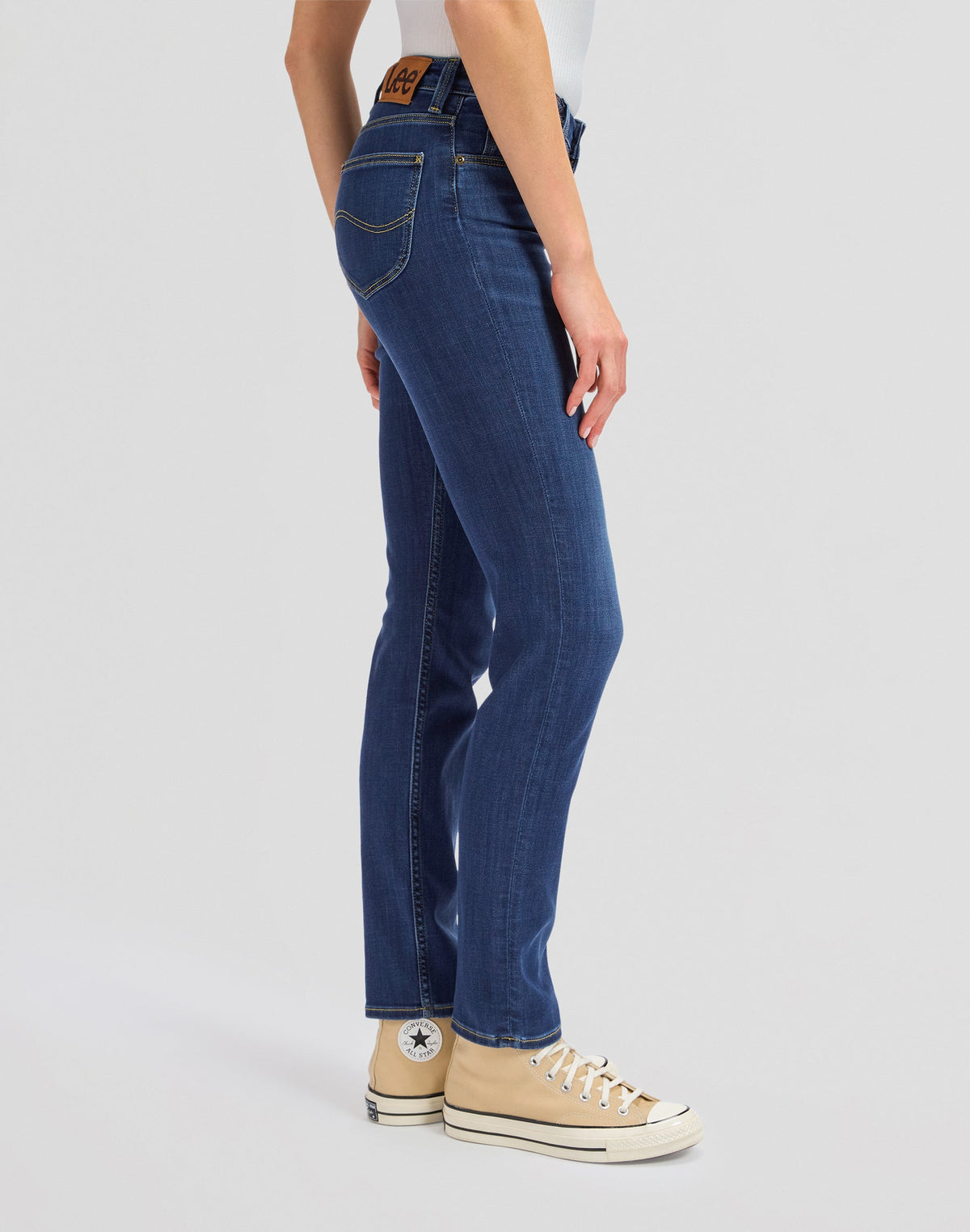 Elly in Ivy Wash