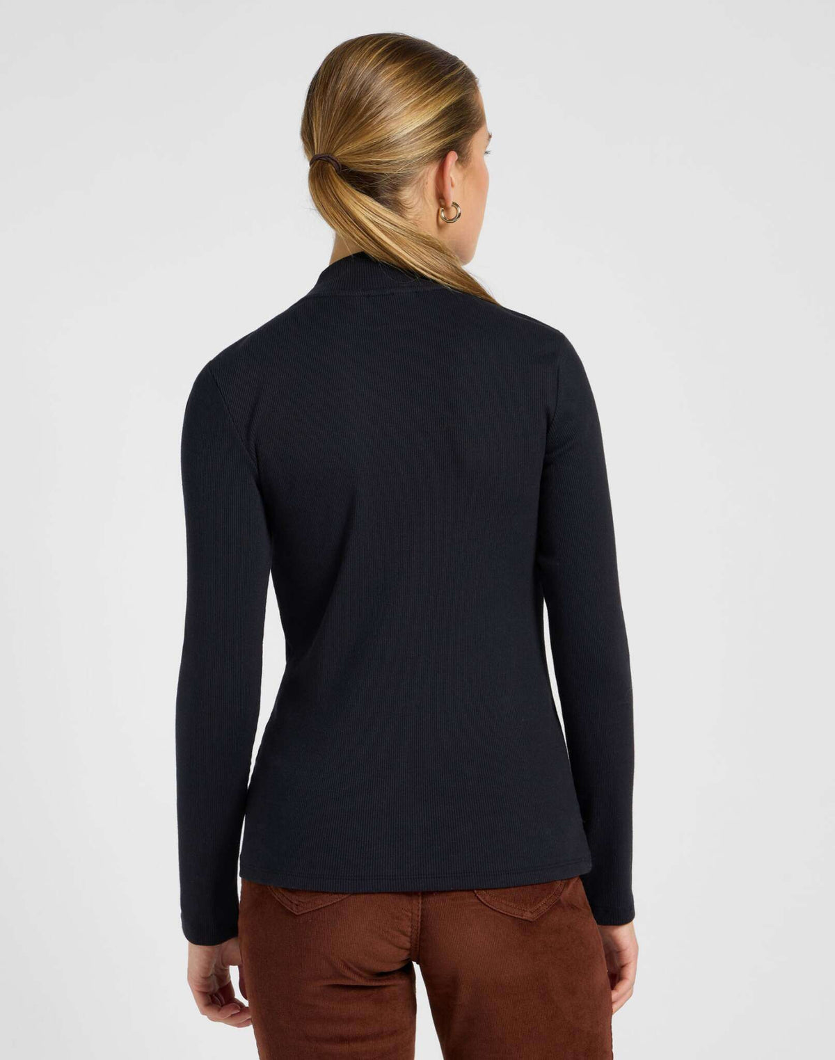 Mock Neck in Black