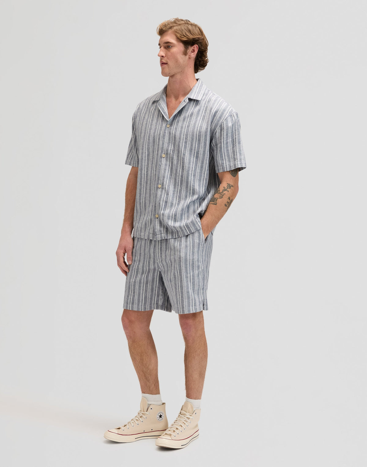 Vista Pull On Short in Mood Indigo