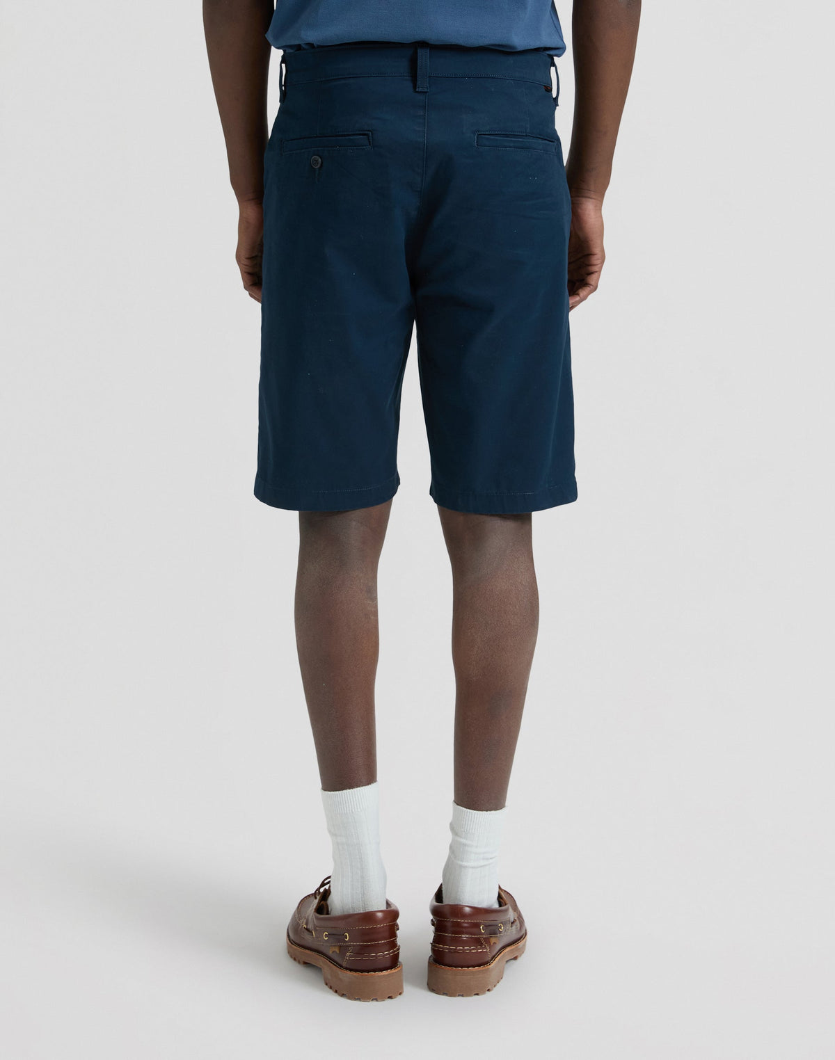 Regular Chino Short in Rivet Navy