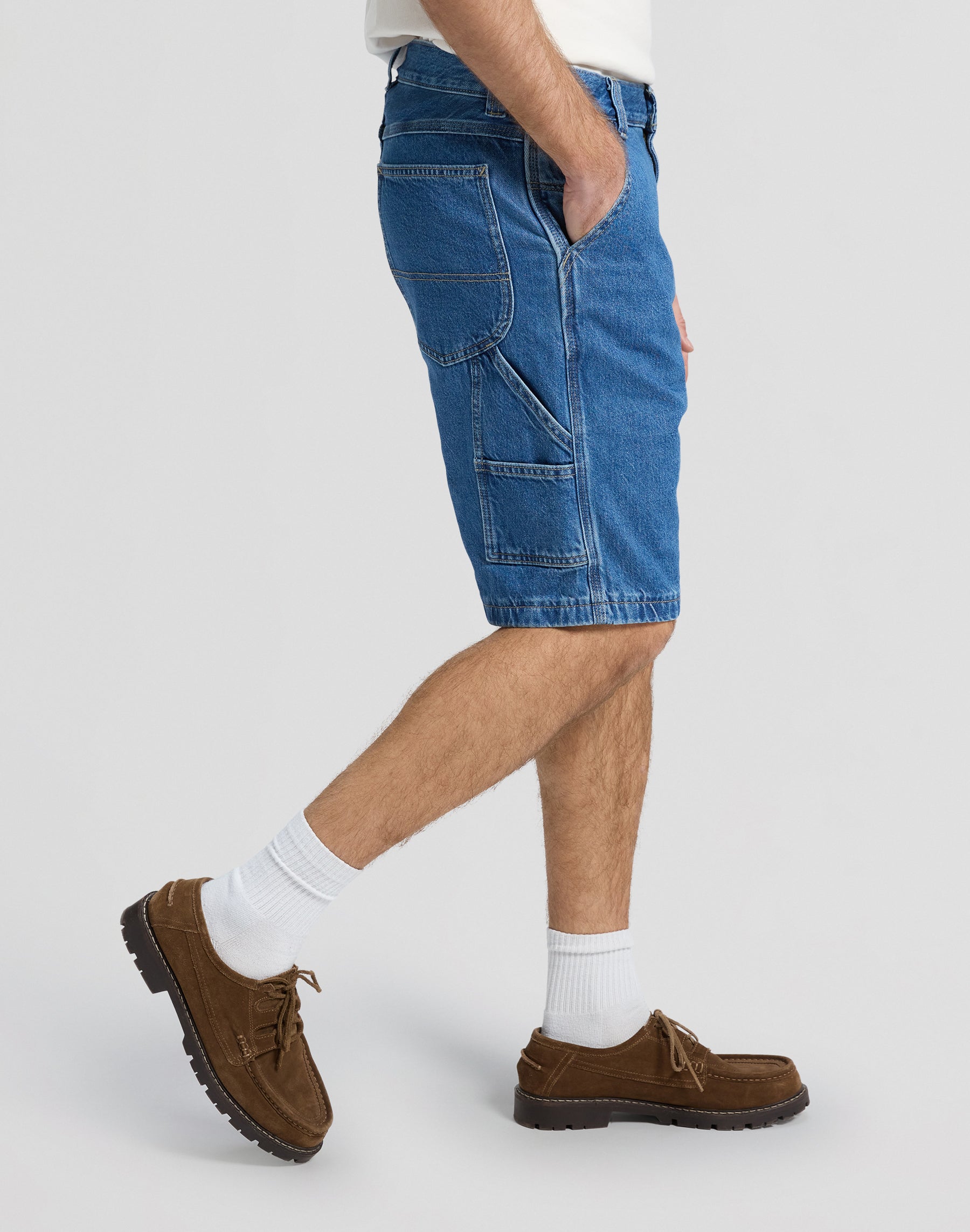 Carpenter Short in Almighty
