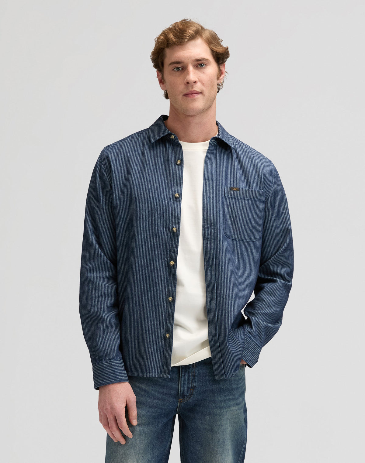 Leesure Shirt in Indigo Railroad Texture