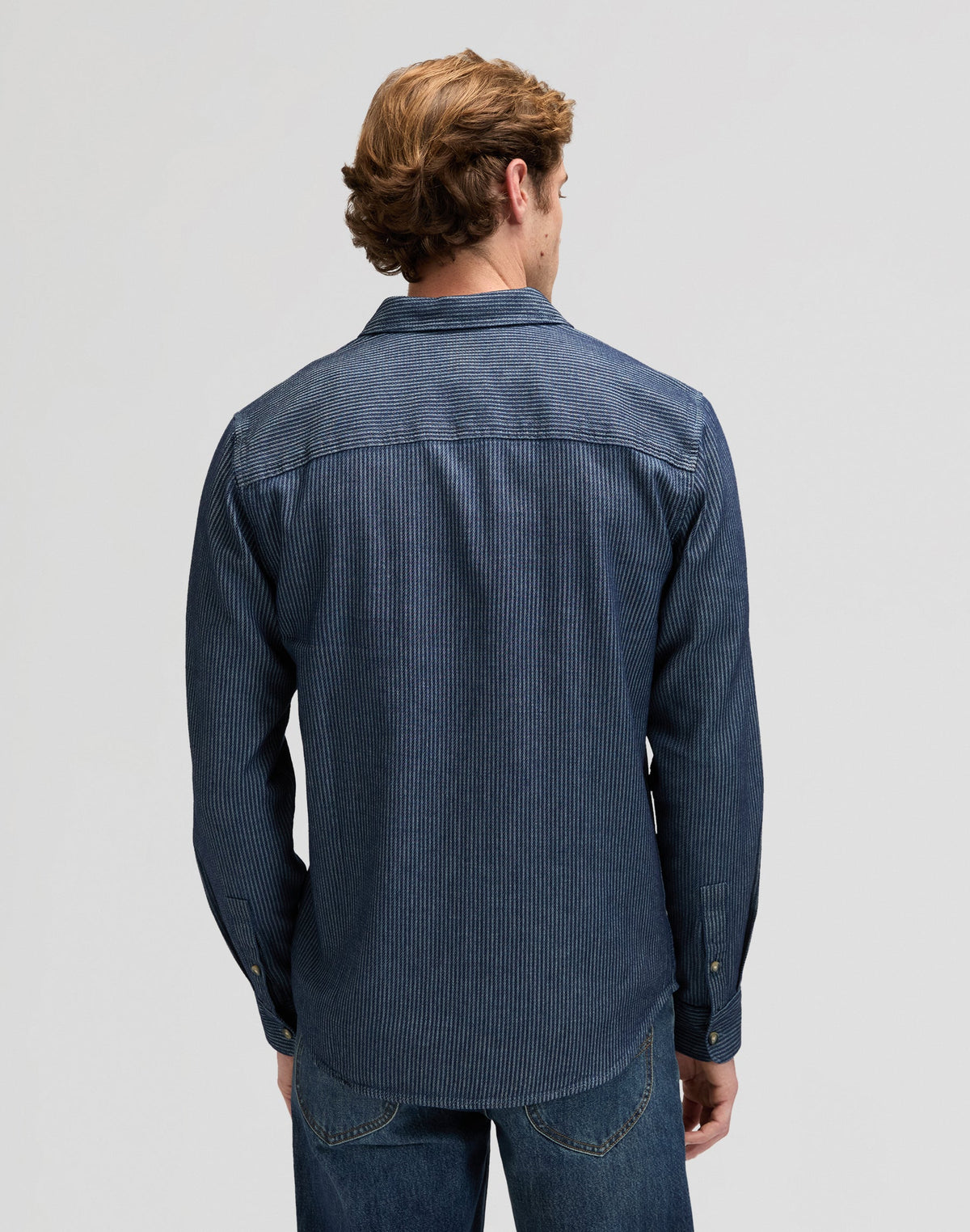 Leesure Shirt in Indigo Railroad Texture