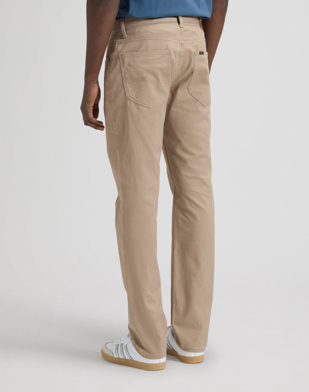 Daren in Dark Taupe