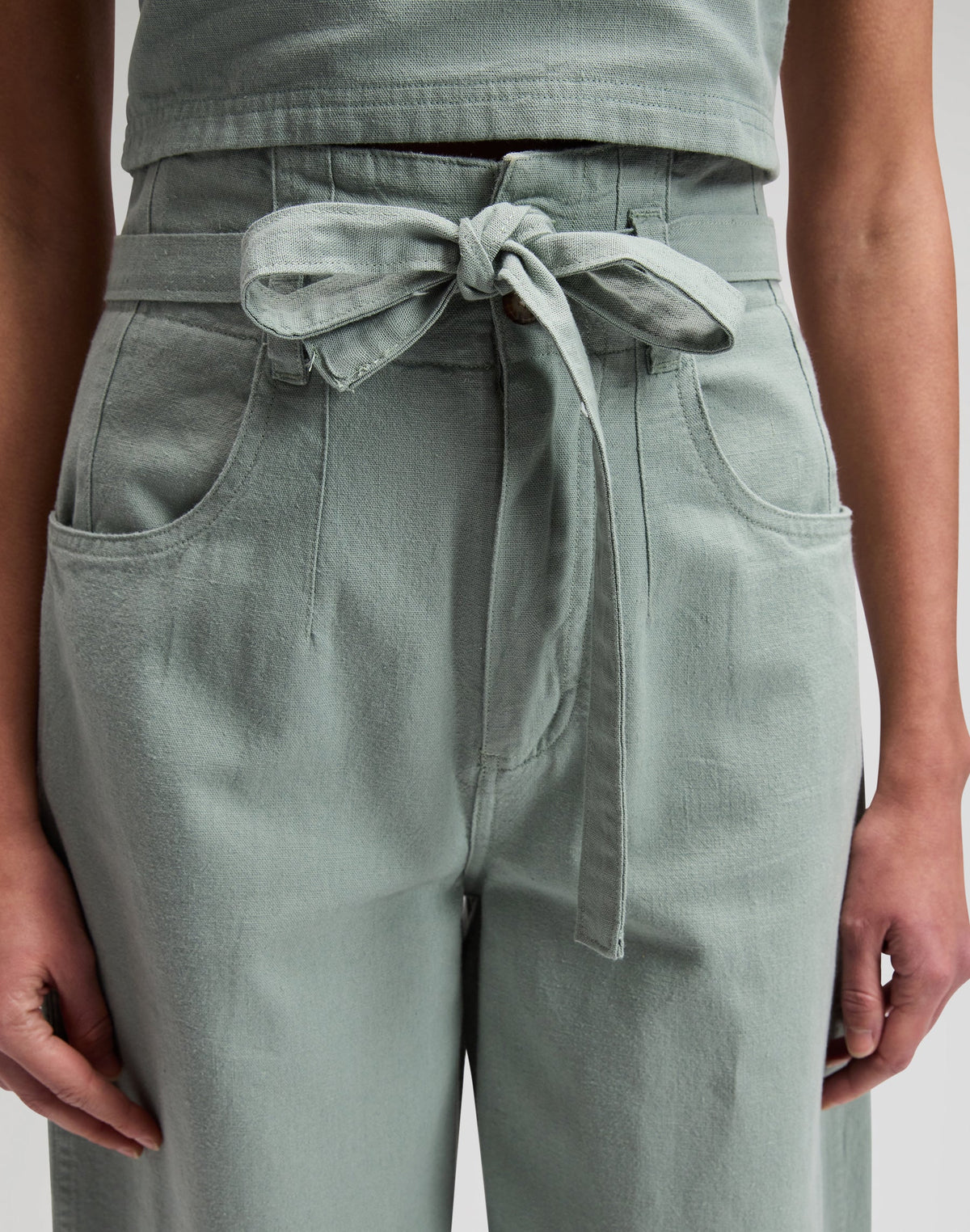 Pleated Trouser in Desert Sage