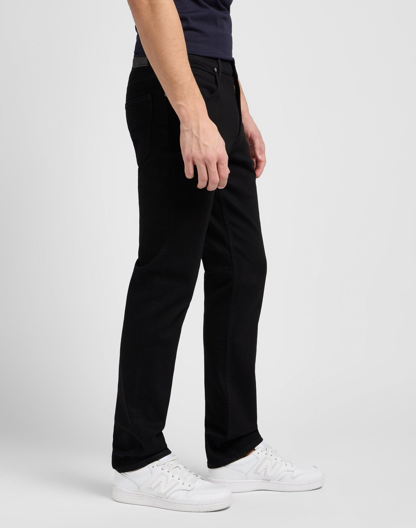 Brooklyn Straight in Clean Black