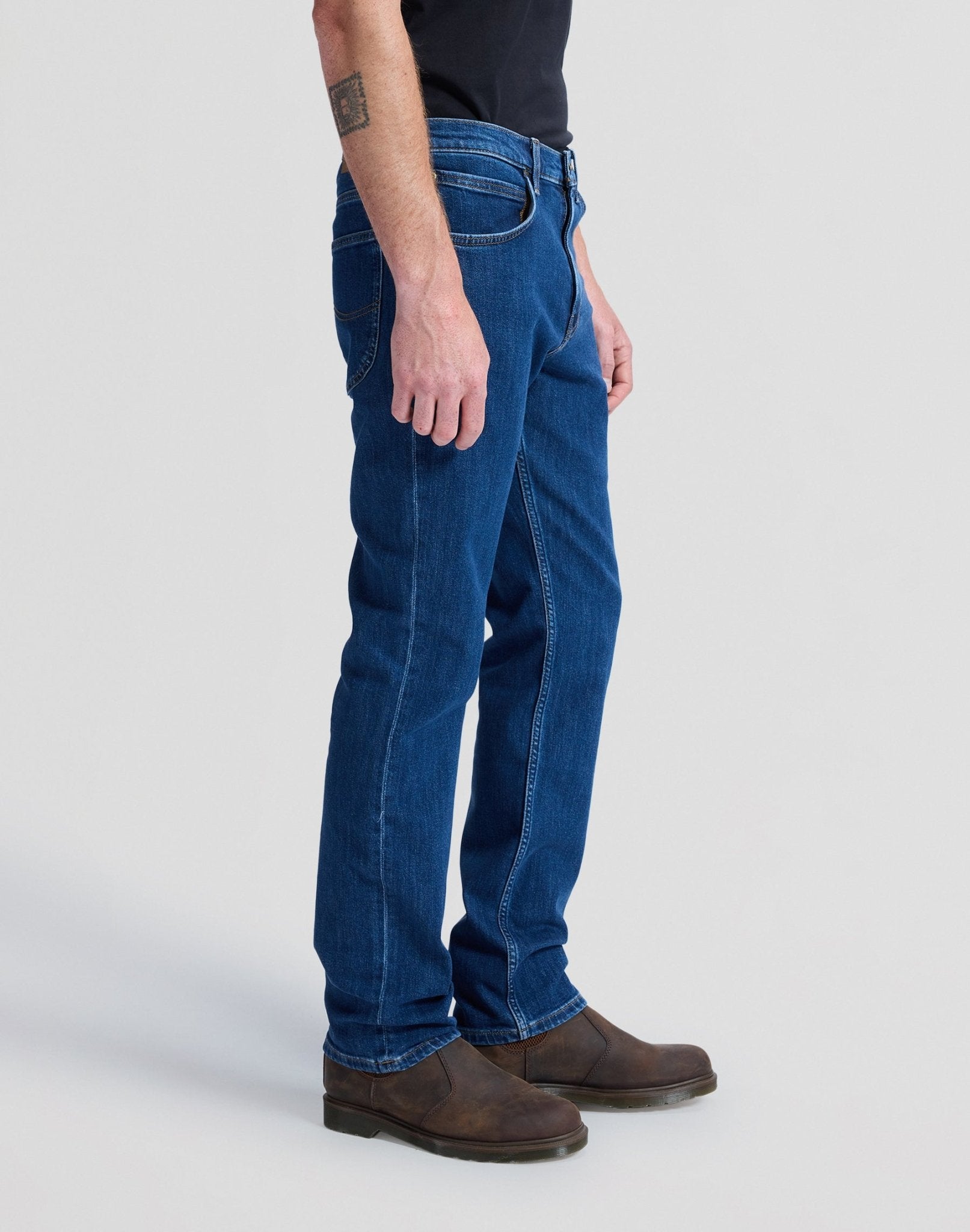 Brooklyn Straight in Dark Stonewash
